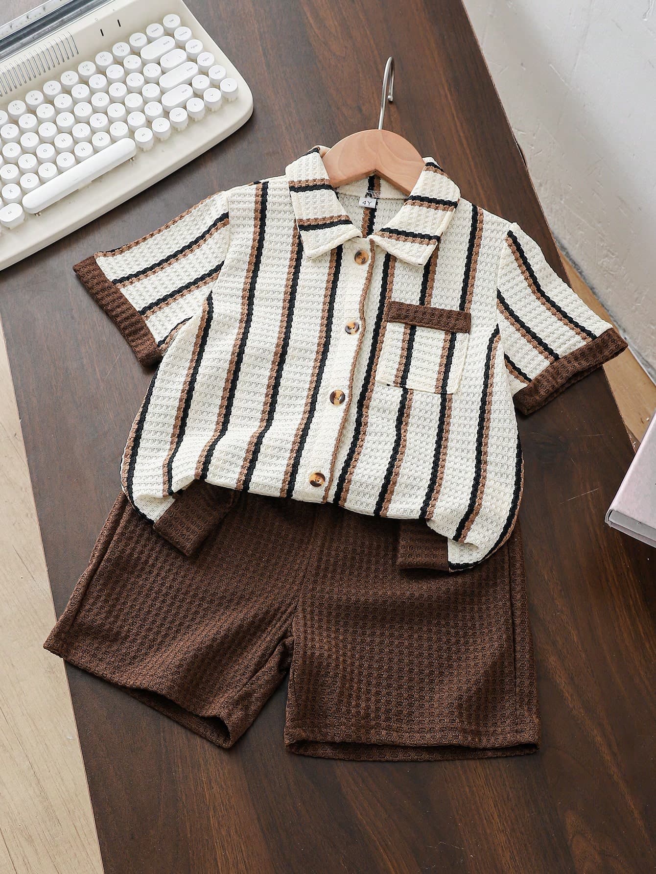 2pcs/Set Young Boy Casual Striped Jacquard Short Sleeve Shirt And Shorts Set, Suitable For Summer, Casual, Holiday, Outdoor Daily Wear