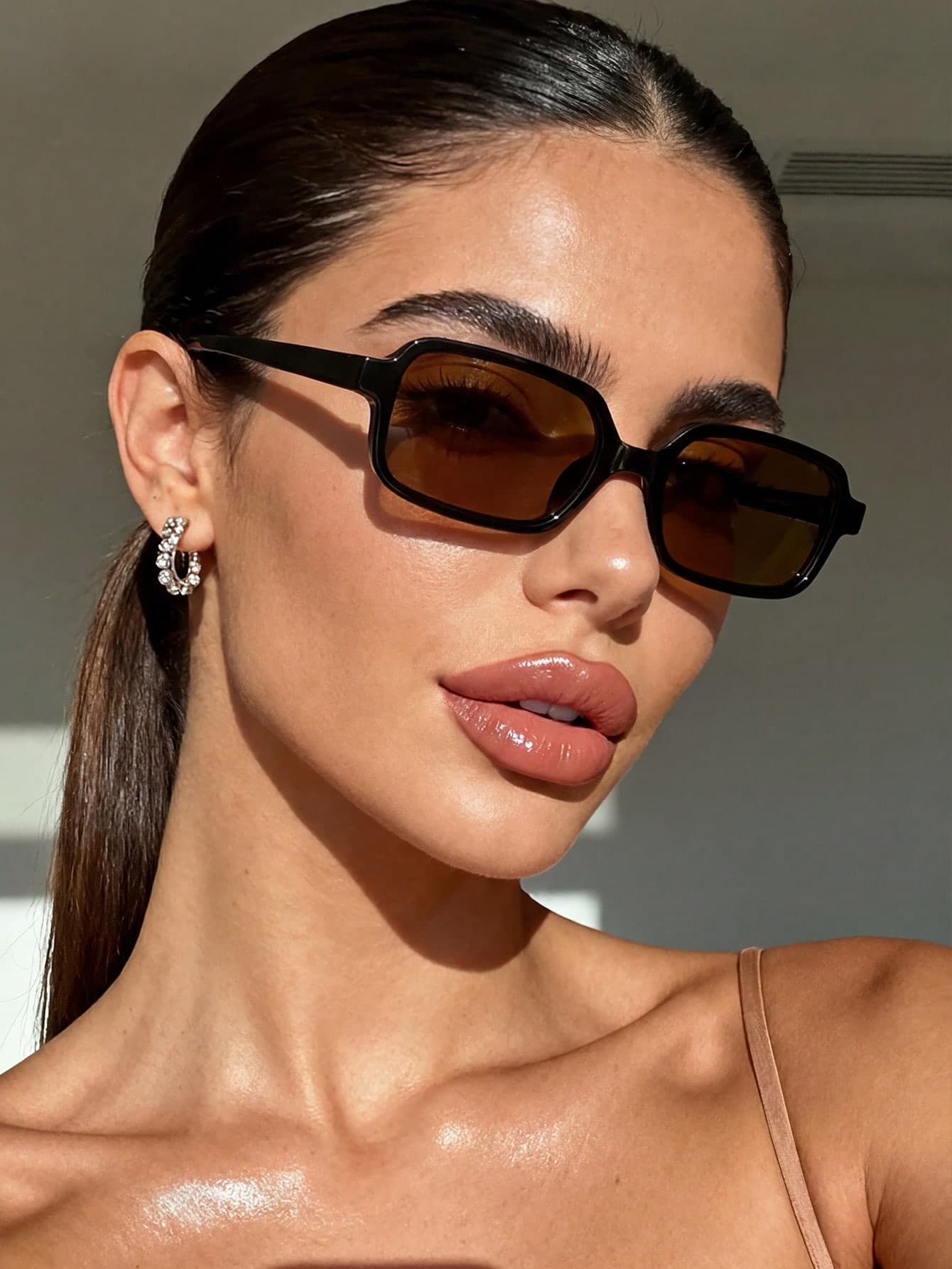 Unisex Retro Brown Rectangular Sunglasses For Commuting, Outdoor Sports, Parties And Travel