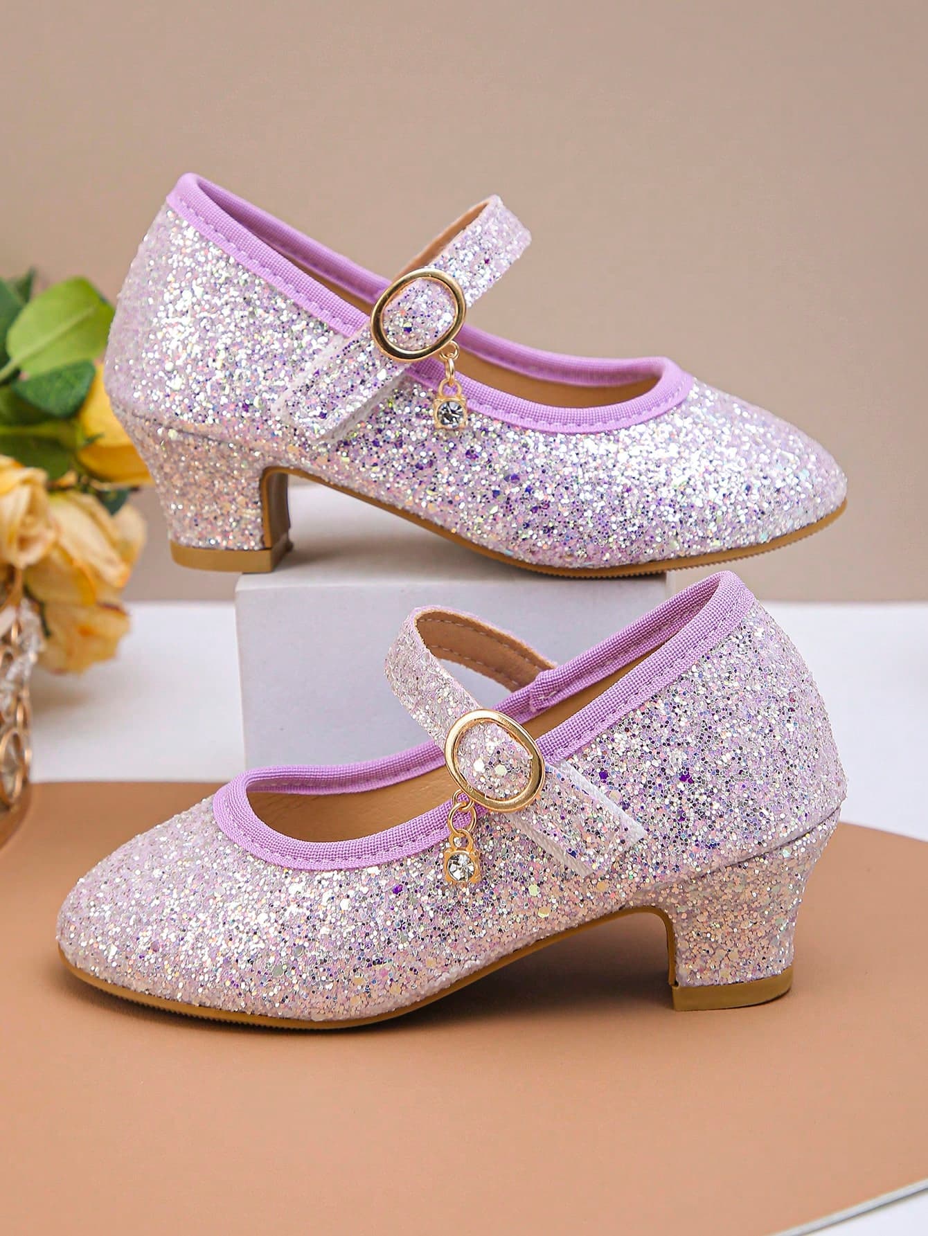 1 Pair Of Elegant Girls' Colorful Sequin Hook And Loop Design Small High Heels, Dance Shoes, Princess Shoes, Party Shoes,Suitable Christmas And Birthdays.