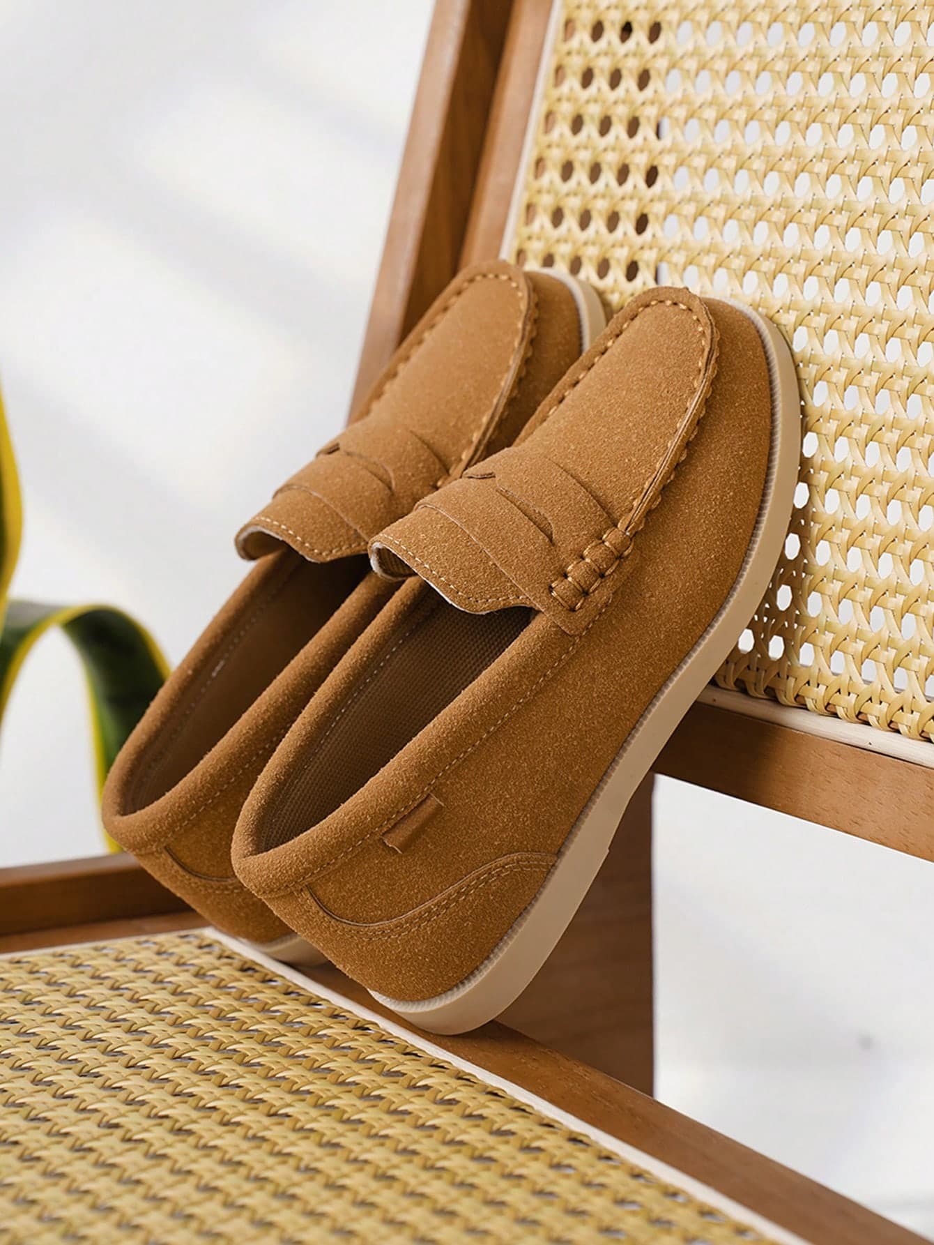 1 Pair Casual Slip-On Loafers, Suitable For Daily Wear, Slightly Small Size, Breathable Non-Slip Flat Shoes For Spring/Autumn, Unisex Children