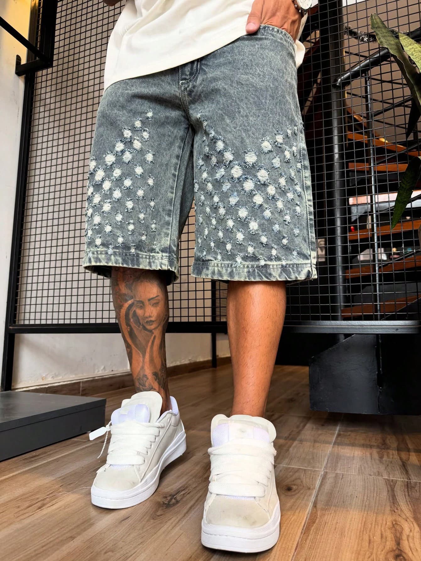 Denim Shorts 5-Inch Pants Summer Pants Non-Stretch Denim Shorts Straight Leg Shorts 5-Inch Pants Mid-Length Pants, Cotton Product Distressed Denim Jeans, Hip-Hop Streetwear Denim Jeans.