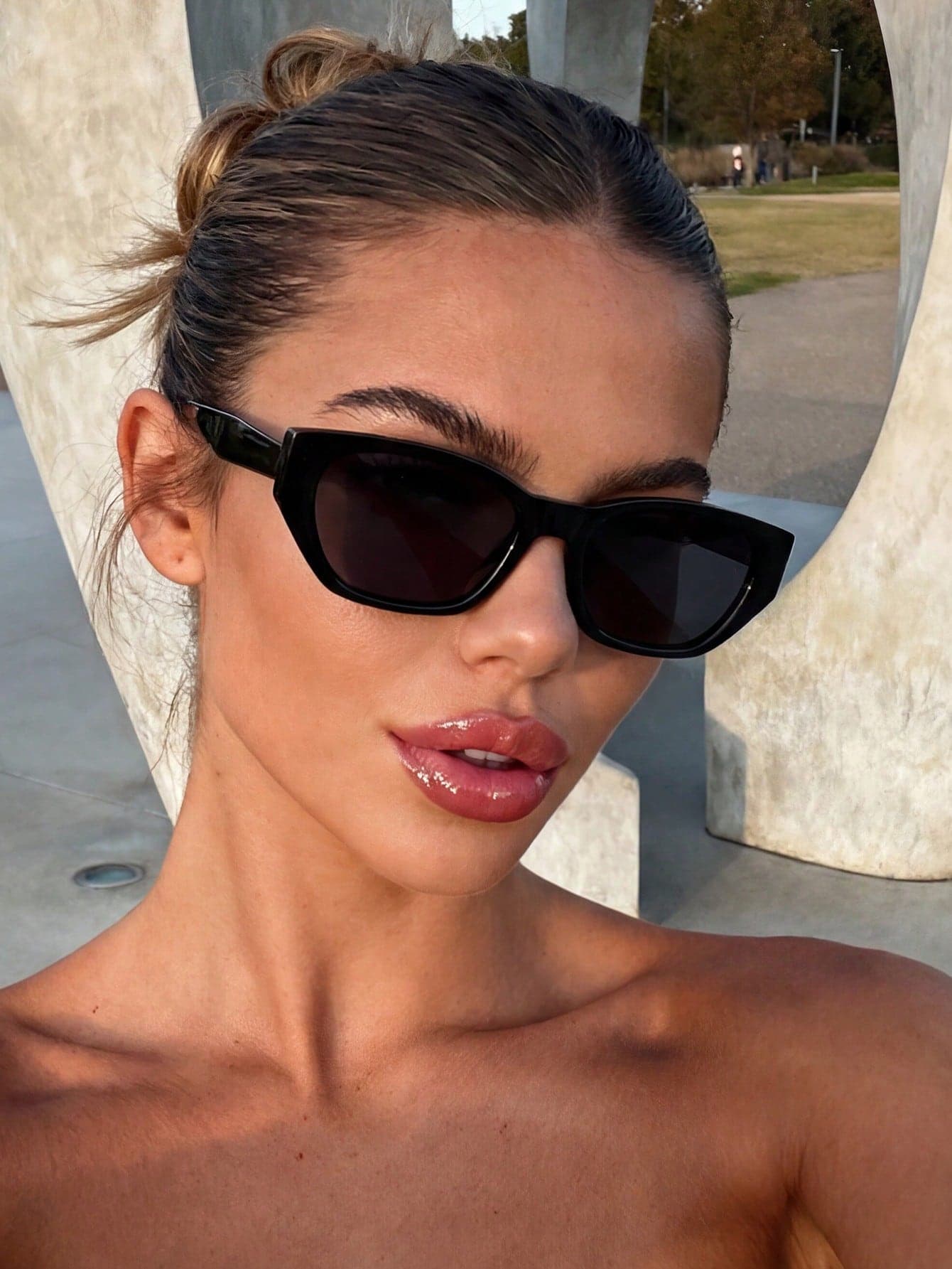 1 Pair Women's Black Cat-Eye Fashion Glasses, Daily Commute, Minimalist Frame Design, Perfect For Summer Beach And Vacation Style