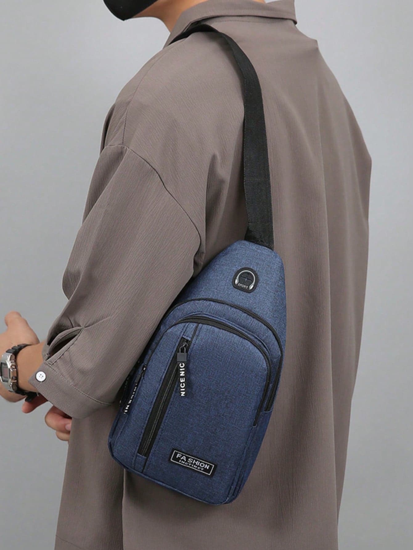 Blue Nylon Casual Crossbody Bag, Multi-Functional Crossbody Bag With Headphone Hole, Suitable For Hiking, Running, Cycling And More Occasions. Lightweight Shoulder Bag, Waist Bag, Crossbody Bag, Chest Bag, Beach Bag, Gym Bag, Bicycle Bag, College Freshman Bag, Multi-Purpose Dorm Bag, College Gift, Autumn Christmas Gift For Men, Waist Bag, Valentine's Day Gift, Gift For Boyfriend, Gift For Men, Thigh Bag