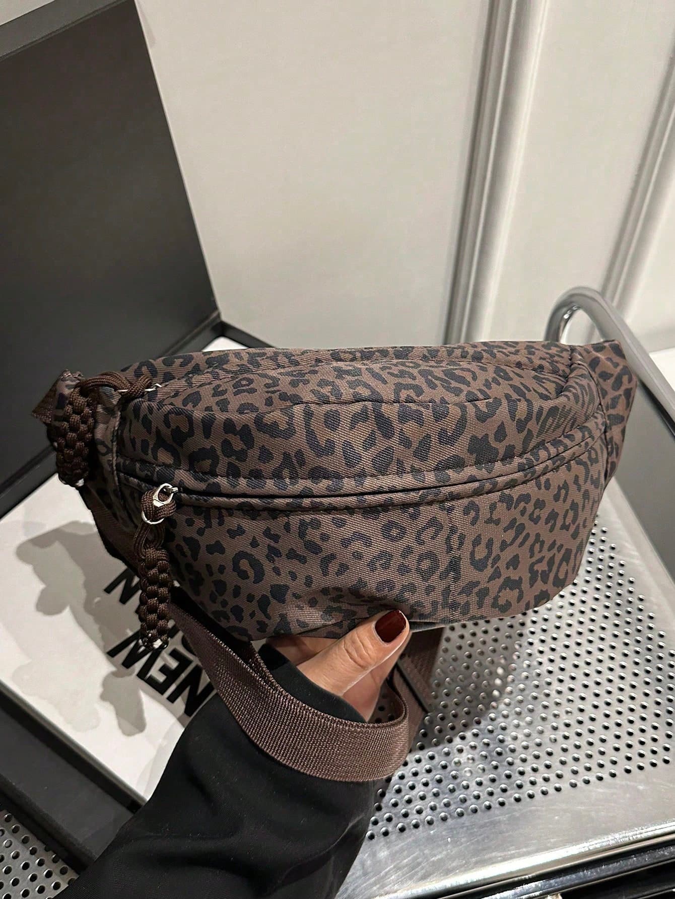 Nylon Material High Capacity Chest Bag Waist Bag Unisex Suitable For Daily Sports Running Travel Casual Use Minimalist Fashion Versatile Women's Chest Bag