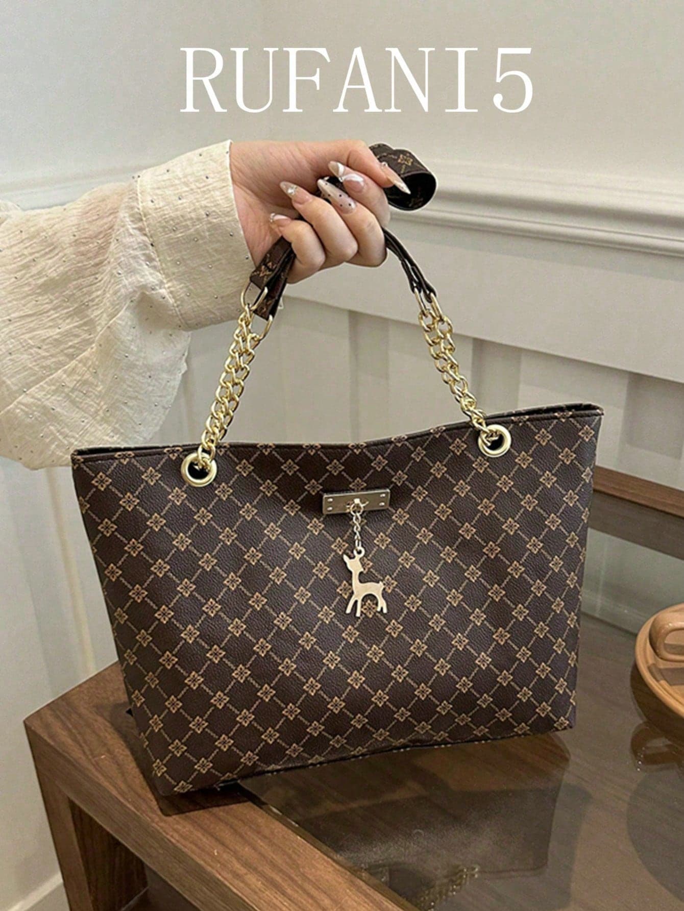 Fashionable Color Block Geometric Pattern Chain Shoulder Bag Is Suitable For Shopping, Carrying Wallets