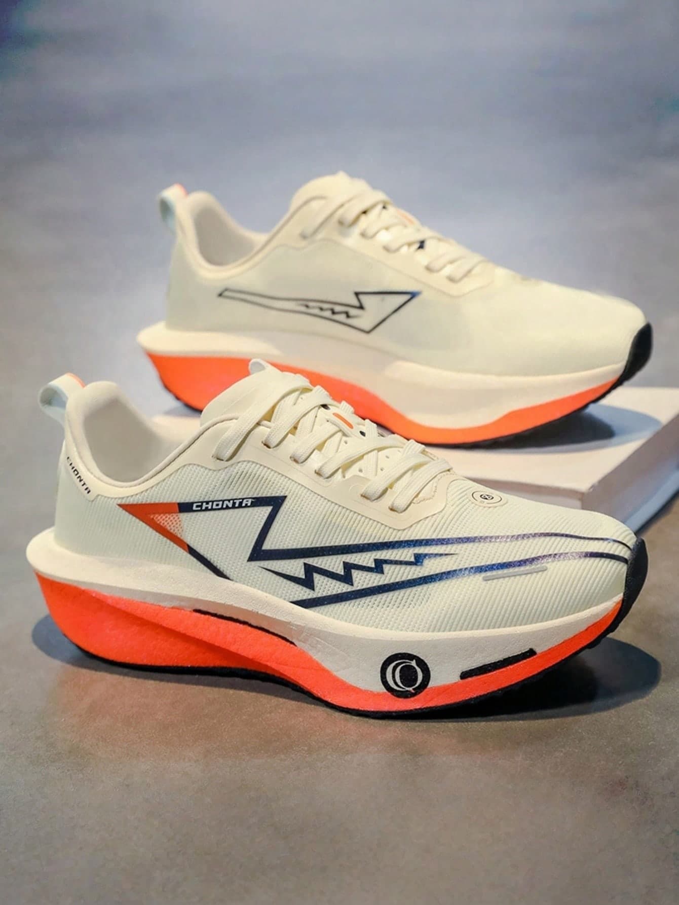 Men's Running Shoes With Built-In Carbon Plate Technology, Soft Cushioning Outsole, Breathable Fabric Upper, Unisex Casual Sports Shoes, Suitable For Gym Workouts, Outdoor Running, Hiking, Daily Casual Wear, Marathons, Road Jogging