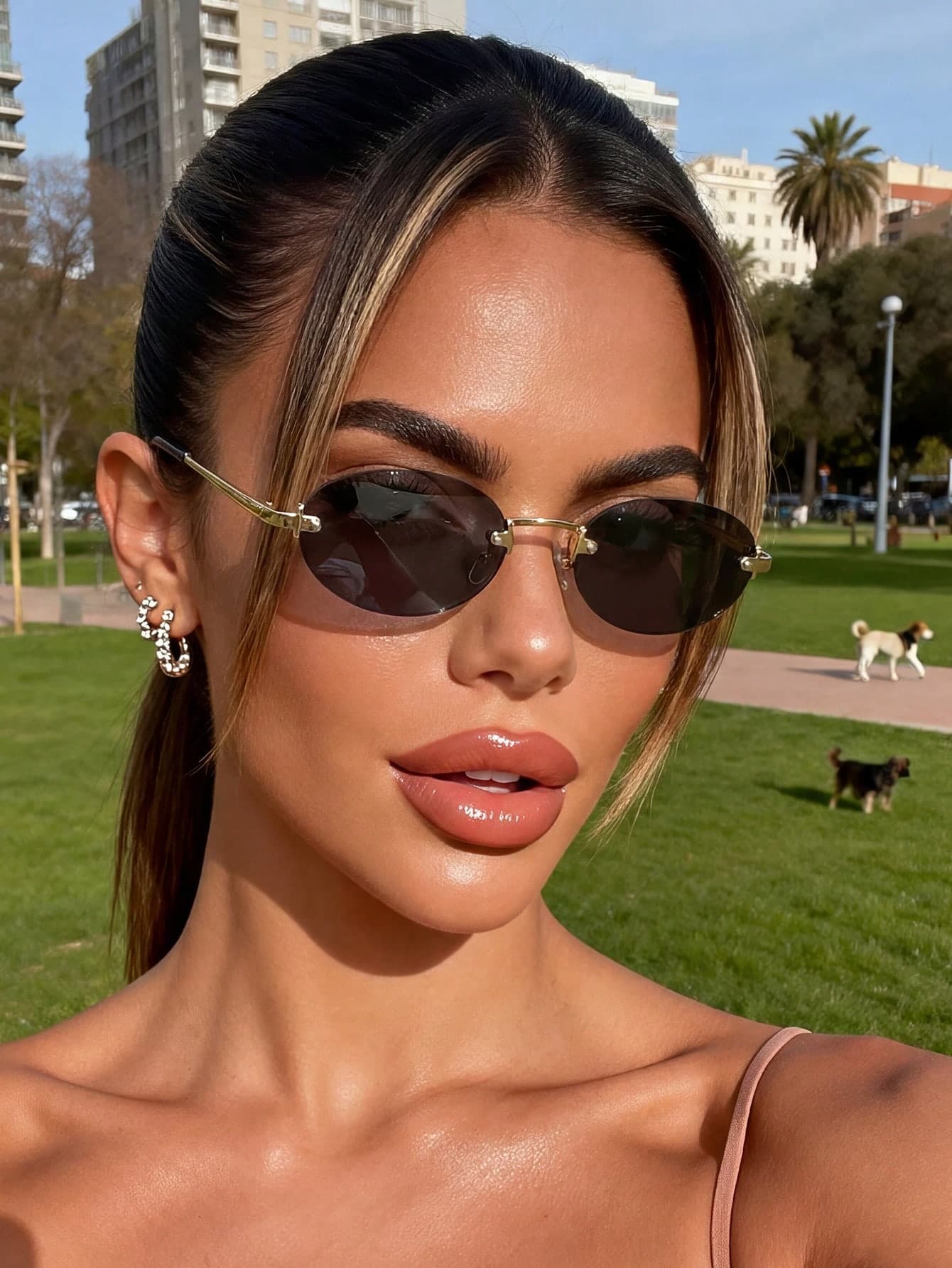 1 Pair Women's Vintage Oval Metal Frame INS Style Fashion Glasses, Suitable For Daily Commute, Beach Vacation, Street Style
