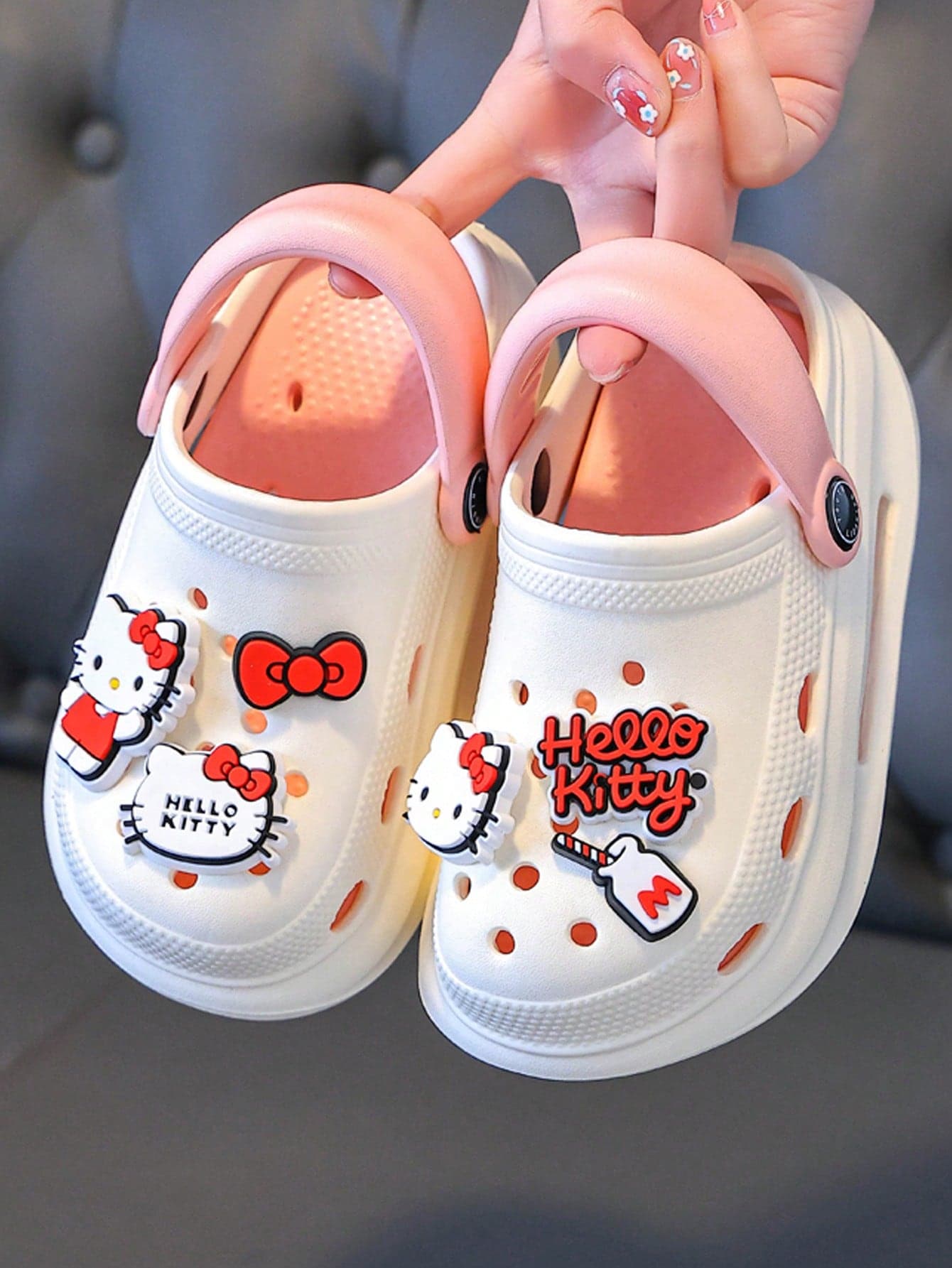 Hello Kitty 1 Pair Girls Comfort Hollow Sandals, Students Slip-On Shoes, Children Soft Breathable Multi-Function Beach Garden Shoes Age 3-12