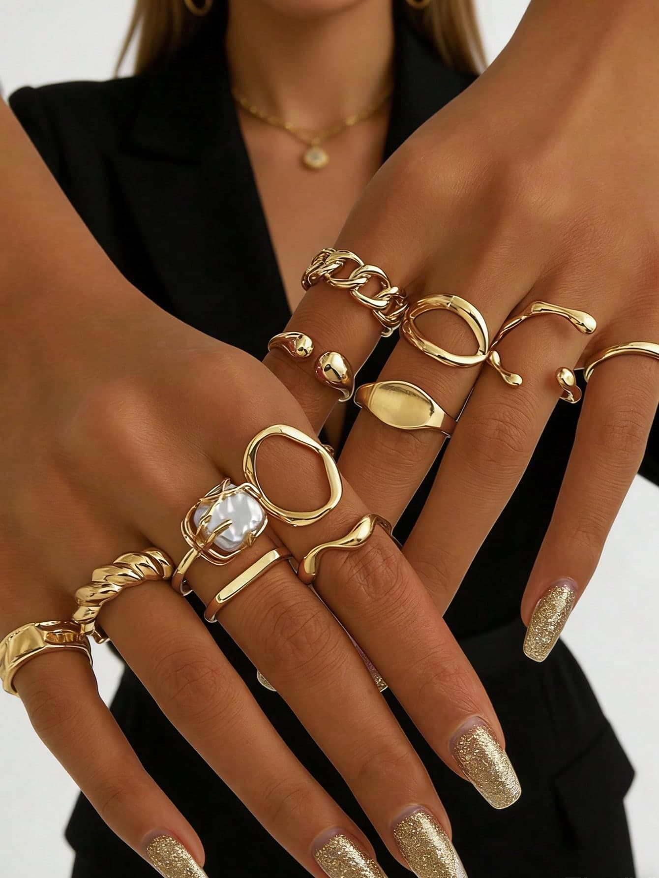 12pcs Gold Tone Women's Ring Set - Chunky Chain Asymmetrical Geometric Pearl Exaggerated Rings, Bohemian Y2K Vintage Stackable Everyday & Party Jewelry