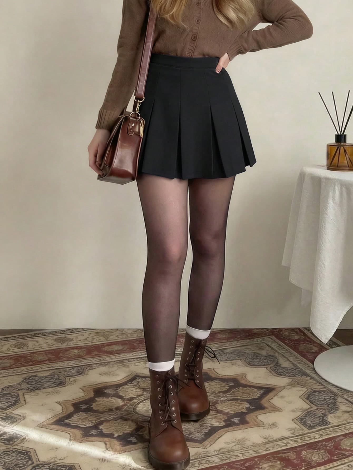 Women's High Waist Pleated Skirt, Versatile A-Line Skirt, Y2K Style Solid Color Casual Mini Skirt Spring Black