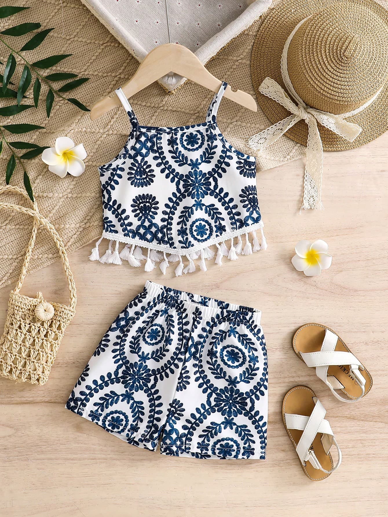2pcs/Set - Baby Girl Summer Outfit, Blue & White Vintage Pattern 2-Piece Set, Tassel Camisole + Matching Shorts, Vacation Style Eye-Catching Cute Outfit