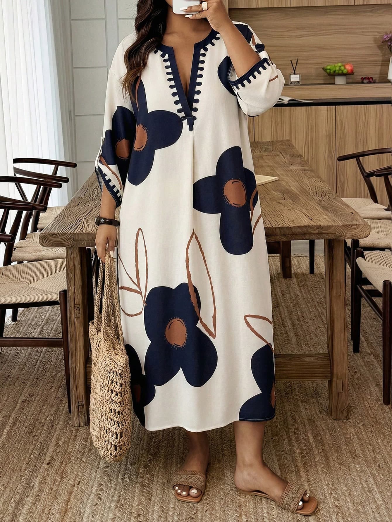 Spring/Summer V-Neck Large Floral Print Loose Long Sleeve Casual Beach Vacation Dress Plus Size Elegant