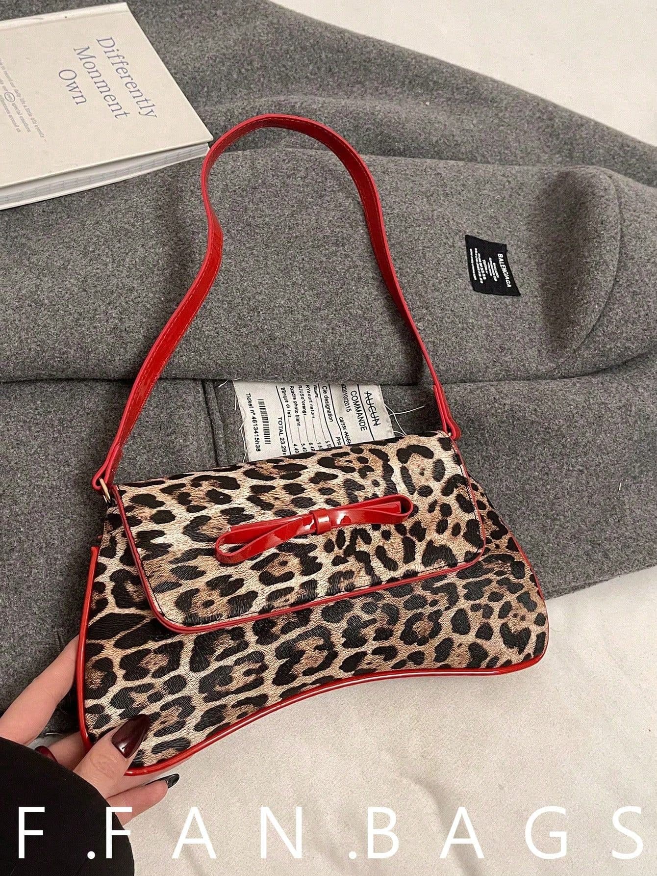 This New Shoulder Bag Features A Simple And Stylish Design, Decorated With A Leopard Print Pattern And Striking Color Contrast. It Has A Foldable Design, Allowing It To Be Used As Both A Clutch And A Shoulder Bag. It Is Perfect For Daily Outings, Shopping, Office, Parties, Vacations, And Short Trips. Its Burgundy Color Is Very Versatile.