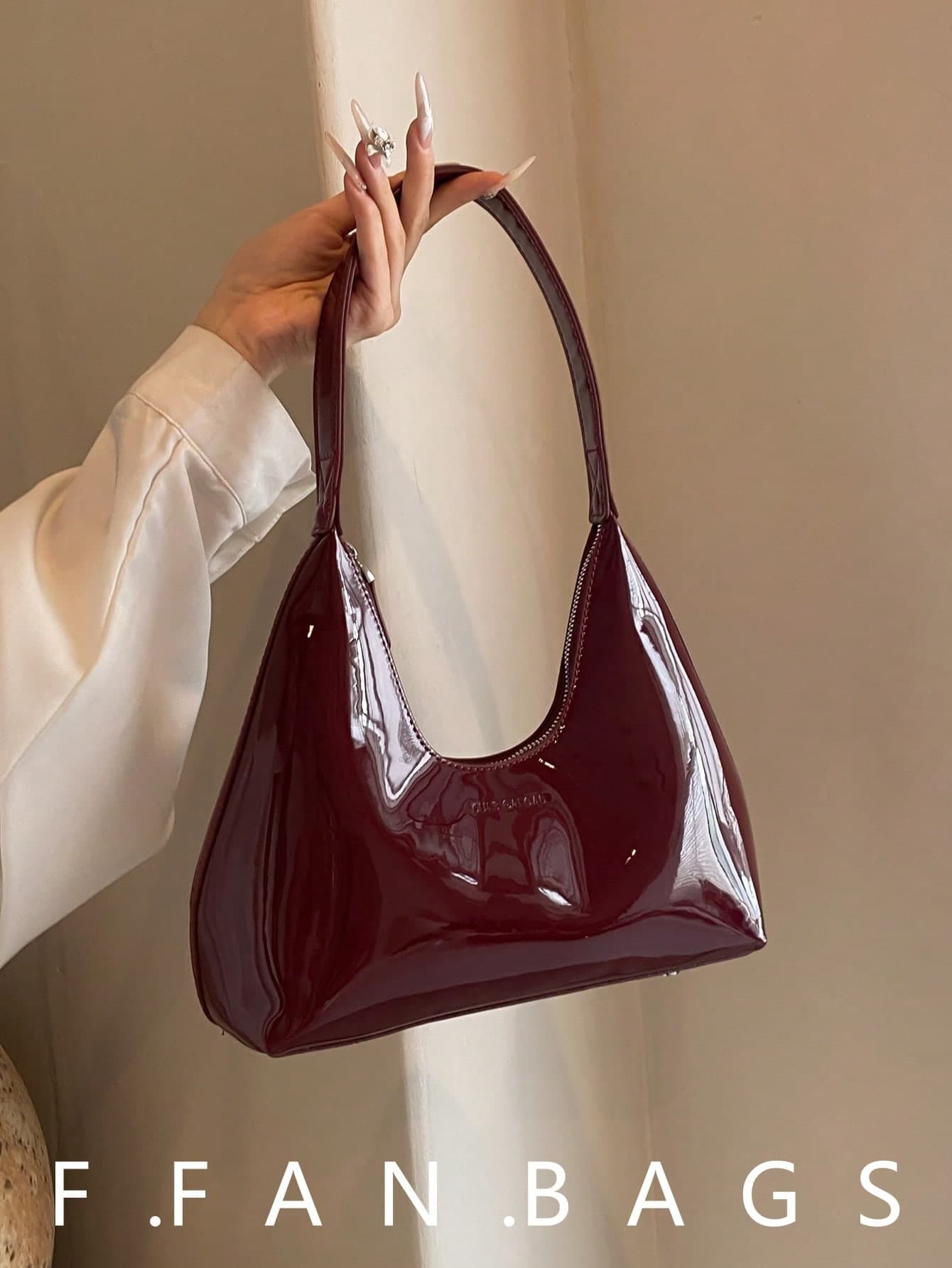 Korean Style Niche Red Lacquer Leather Crescent Shoulder Bag, Ladies Handbag, Stylish Underarm Bag, Good Quality