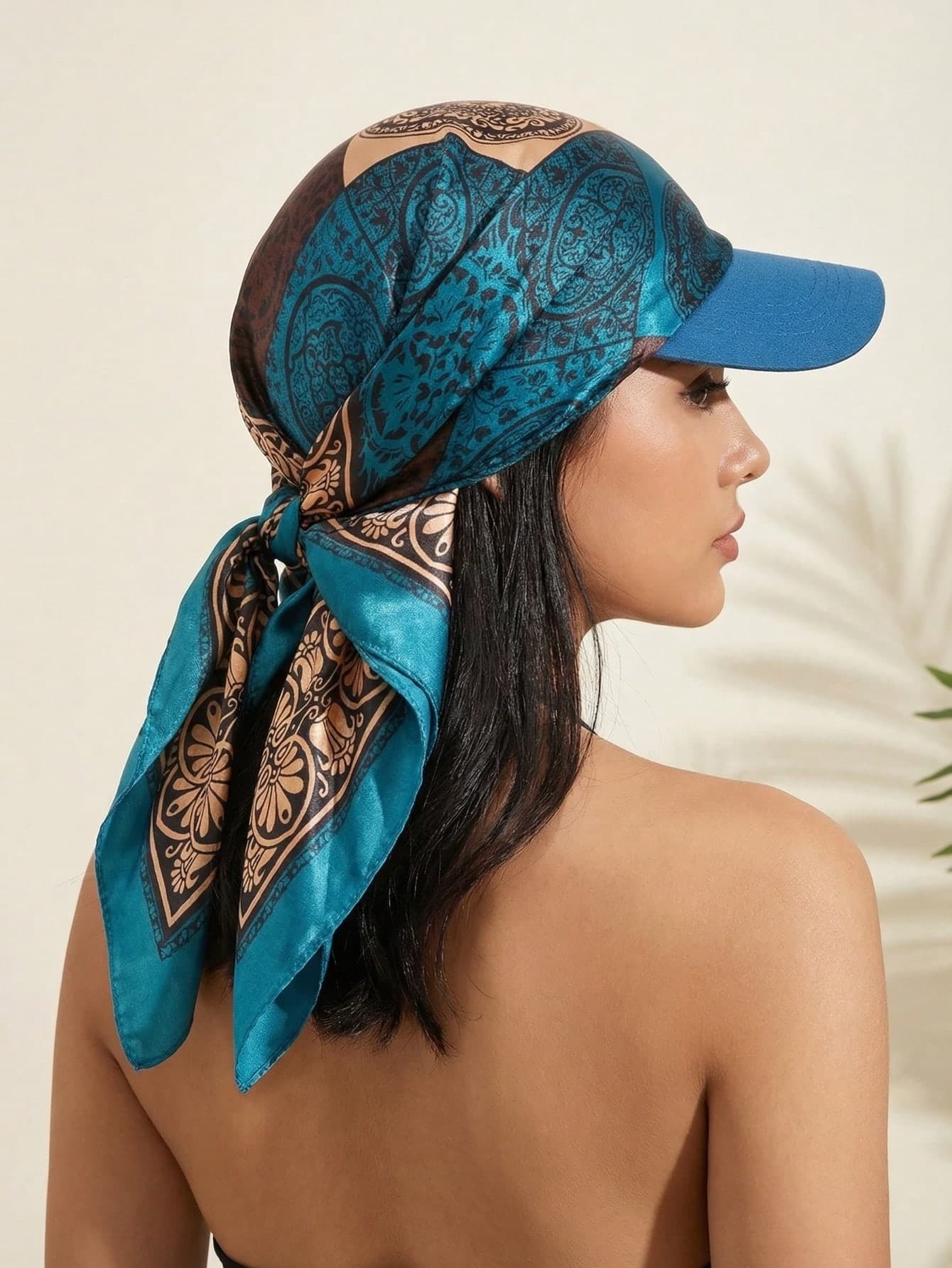 1pc Women's Bohemian Style Leopard/Paisley Print Satin Headscarf Hat,Silky Triangle Brim Sun Hat, Summer Sun Protection Headscarf, Suitable For Summer Beach Vacation