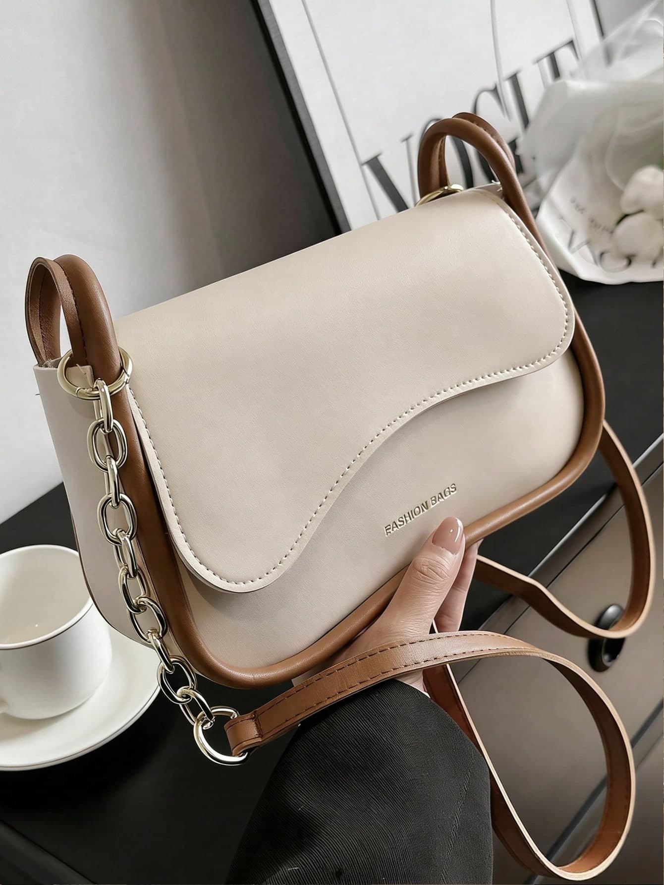 New Minimalist Fashion Solid Color PU Leather Commuter Vintage Casual Shoulder Bag, Versatile Stylish, Soft Texture, Solid Color Chain Shoulder Bag, Suitable For Women Travel, Cream Bag
