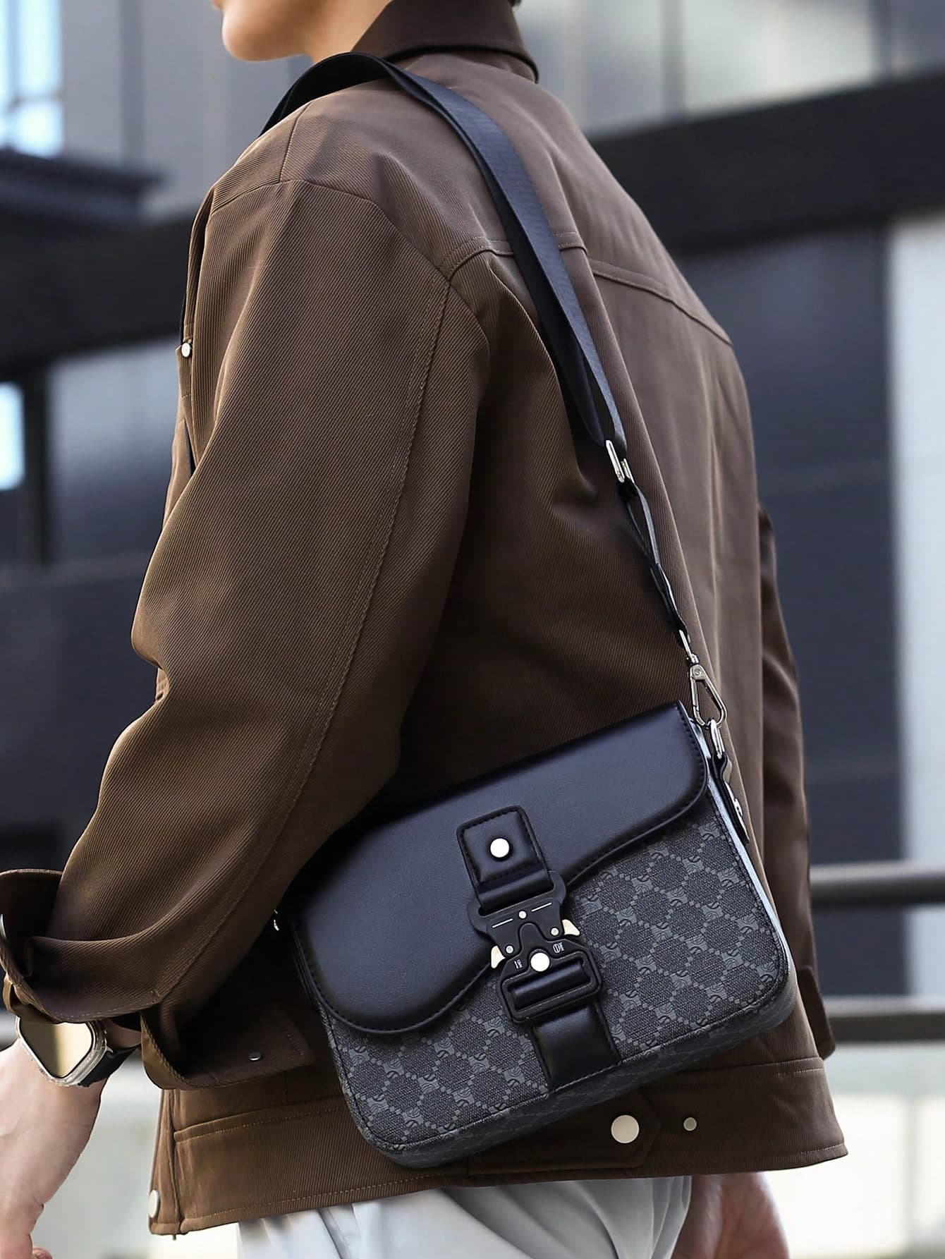 peach tree Men's Box Bag Crossbody Bag Shoulder Bag Small Square Bag Vintage PU Waterproof Wallet Unisex Business Storage Bag Suitable For Business Travel Toiletries Storage Tool Bag Large Capacity Keep Your Items Organized And Easy To Carry Black Clutch Bag Handbag Office Supplies Vintage Gift Men's Gift Husband Gift Father Gift Valentine's Day Gift Father's Day Gift