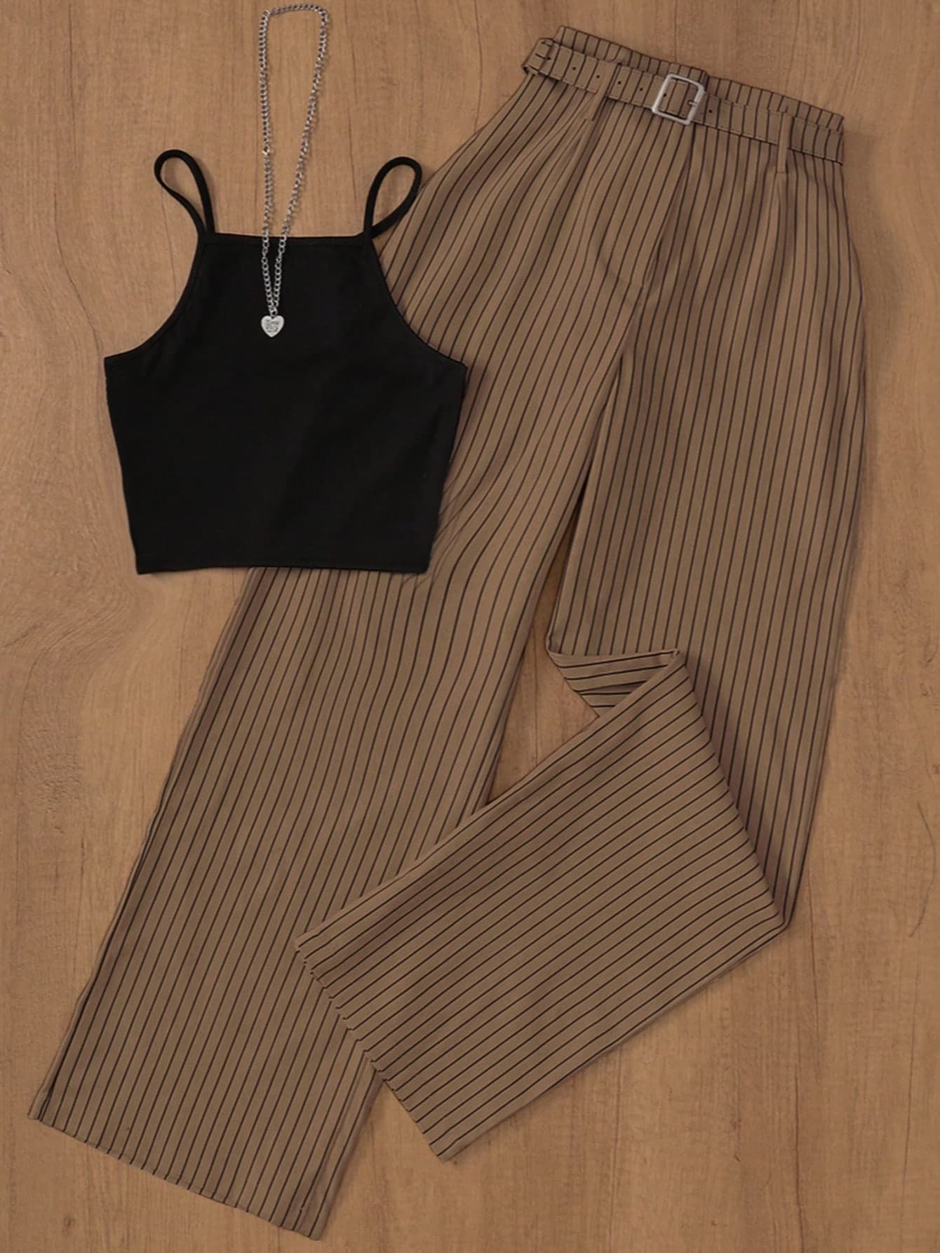 Women's Spring/Summer Striped Casual Waistband, Office/Garden Sleeveless Top And Striped Pants Elegant Set