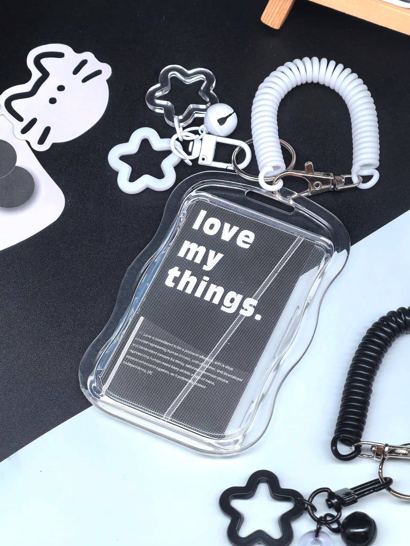 1pc Transparent Card Holder, Creative Wavy Sliding Cover Card Sleeve, Campus Access Card/Bus Card Protective Case, Keychain
