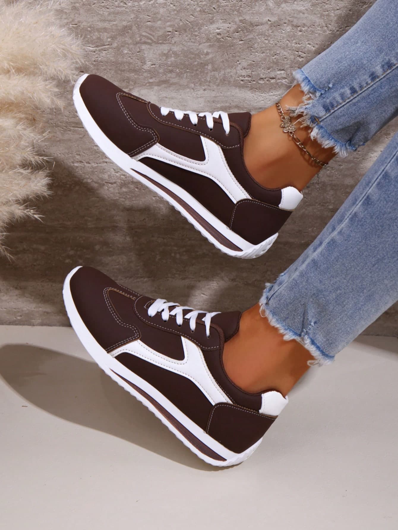 Women's Versatile Casual Sneakers, Round Toe Low-Top, Comfortable Flat, Colorblock, Retro Style, Suitable For All Seasons, Available In Red, Green, Yellow, Size 35-43 Plus Size