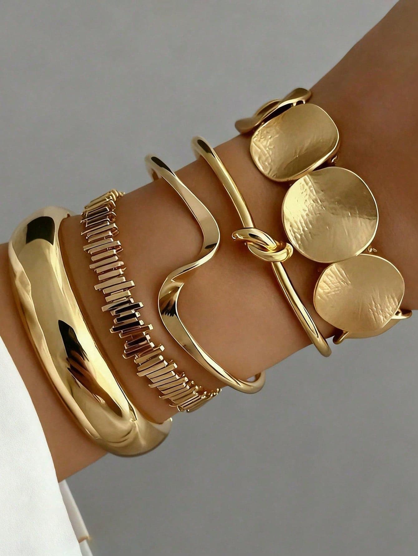 5pcs Vintage Exaggerated Geometric Multi-Layer Wrapped Open Cuff Bracelet Set, Suitable For Women's Daily And Party Wear, Gift