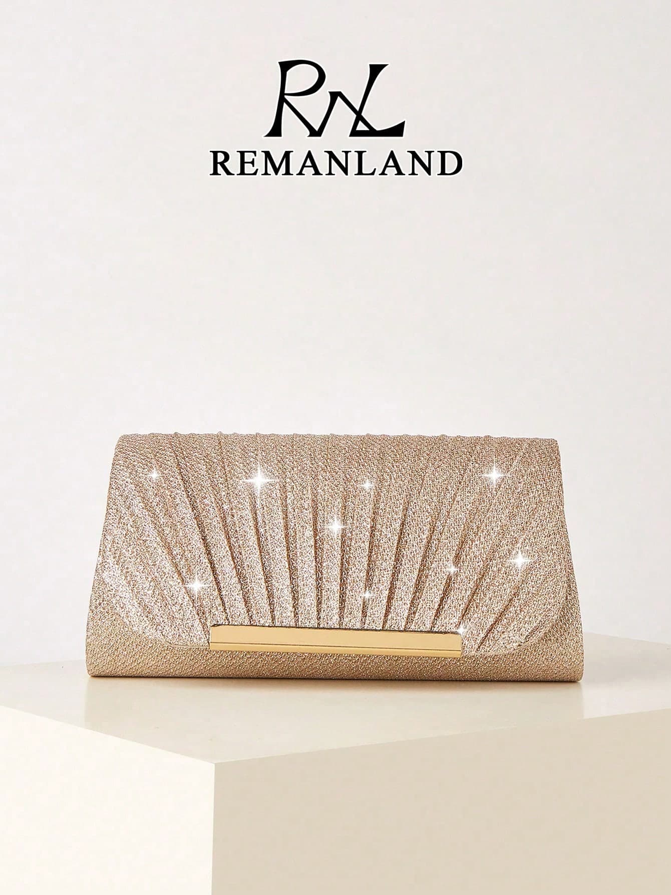 REMANLAND Luxurious Champagne Color Pleated Clutch Bag, Featuring Exquisite 3D Pleated Texture, Accented With Gold-Plated Metal Frame, Radiating Warm And Elegant Aura. A Fashionable Companion For Cocktail Parties, Social Gatherings And Celebratory Events, Exuding Sophistication And Charm. An Ideal Gift For Women.
