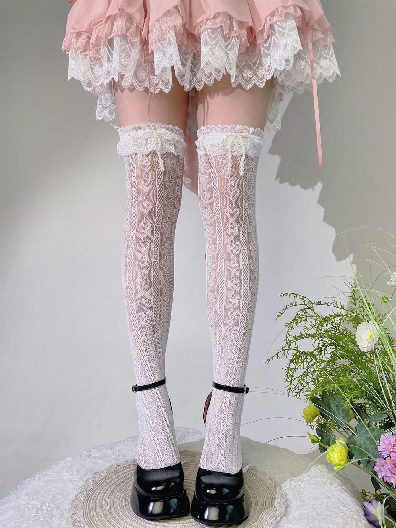 1 Pair Women's Spring/Summer Hollow Heart Mesh Stockings With Pearl Bow Over-The-Knee Thigh High Socks