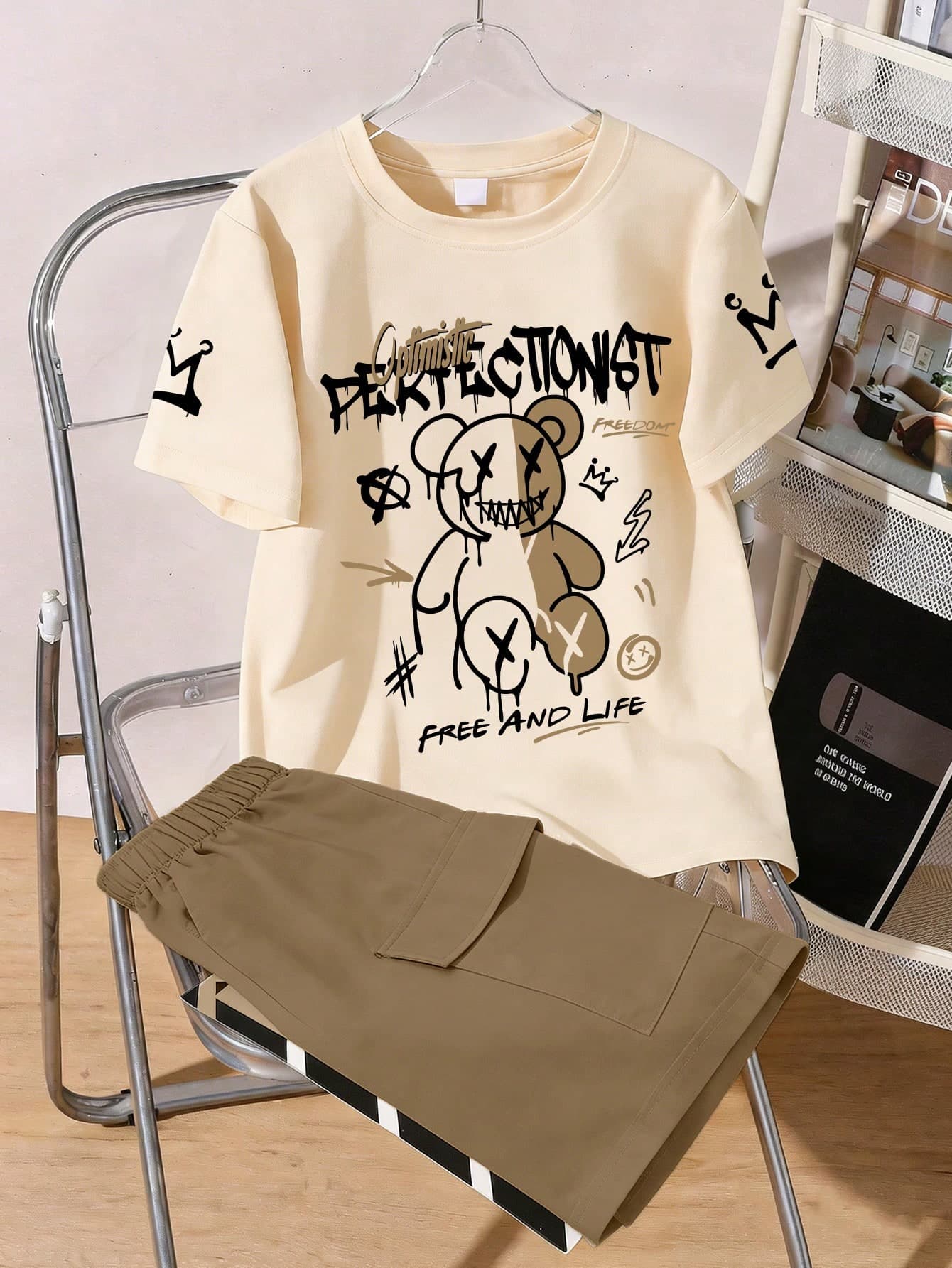 Boys' Summer Two Pieces Set: Short-Sleeve T-Shirt And Shorts Boys' Dark Bear Graffiti Print Short-Sleeve T-Shirt With Cargo Pants Summer Casual Wear