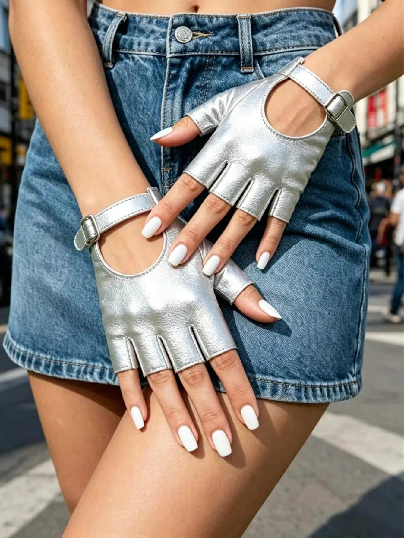1 Pair Adjustable Women's Fashionable Silver Half Finger PU Gloves, Suitable For Motorcycle Riding, Party, Pole Dancing, Nightclub Dance Performance, Wedding, Halloween, Motorcycle Riding, Driving Gloves,Travel,Festival