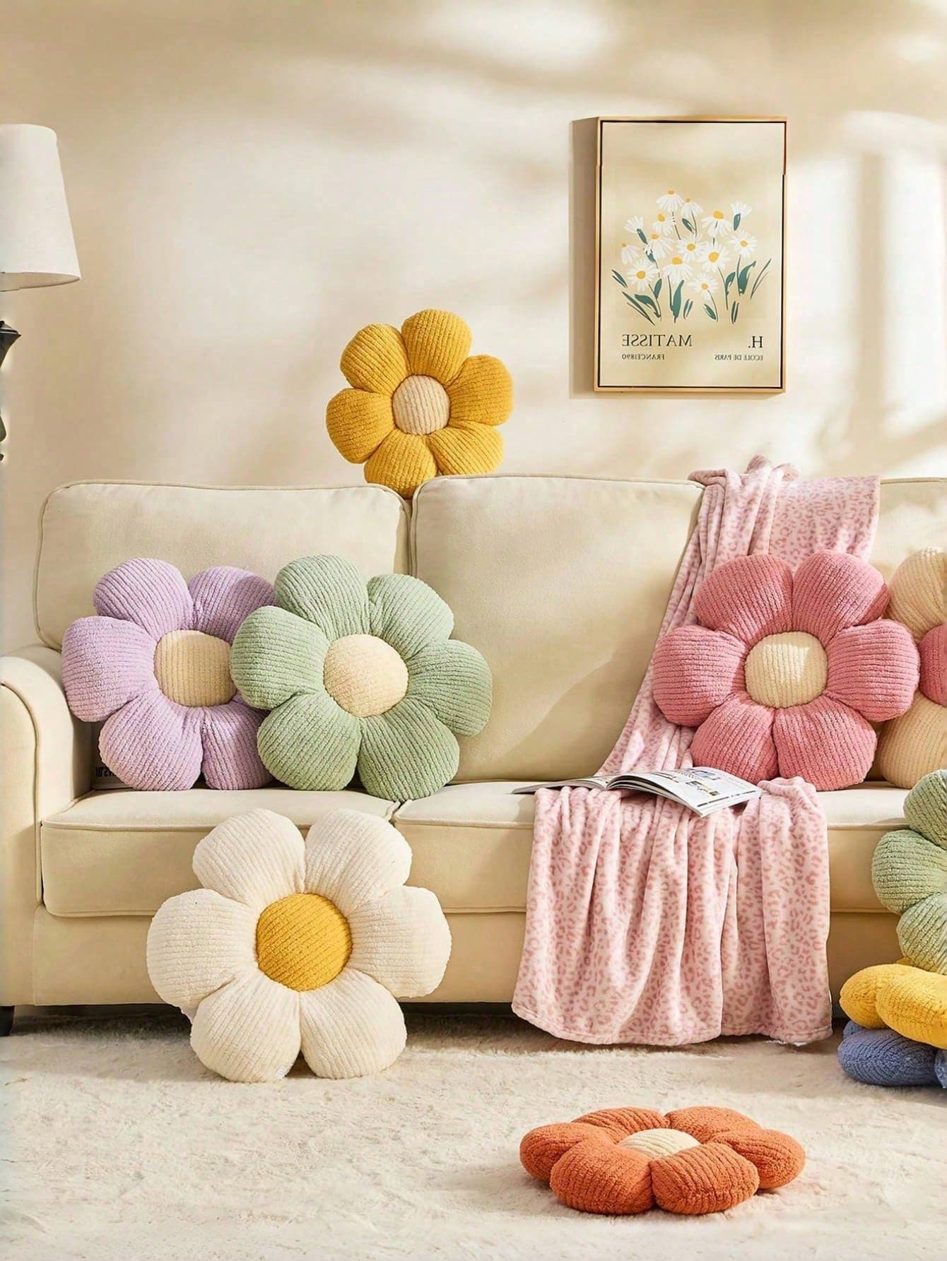 Flower Throw Pillow, Mother's Day Decorative Flower-Shaped Pillow, Soft Cute Daisy Cushion, Faux Rabbit Fur Material, Suitable For Summer Holiday Bedroom Decor, Sofa Accent, Bedding And Other Home Decor, Valentine's Day Gift For Loved Ones