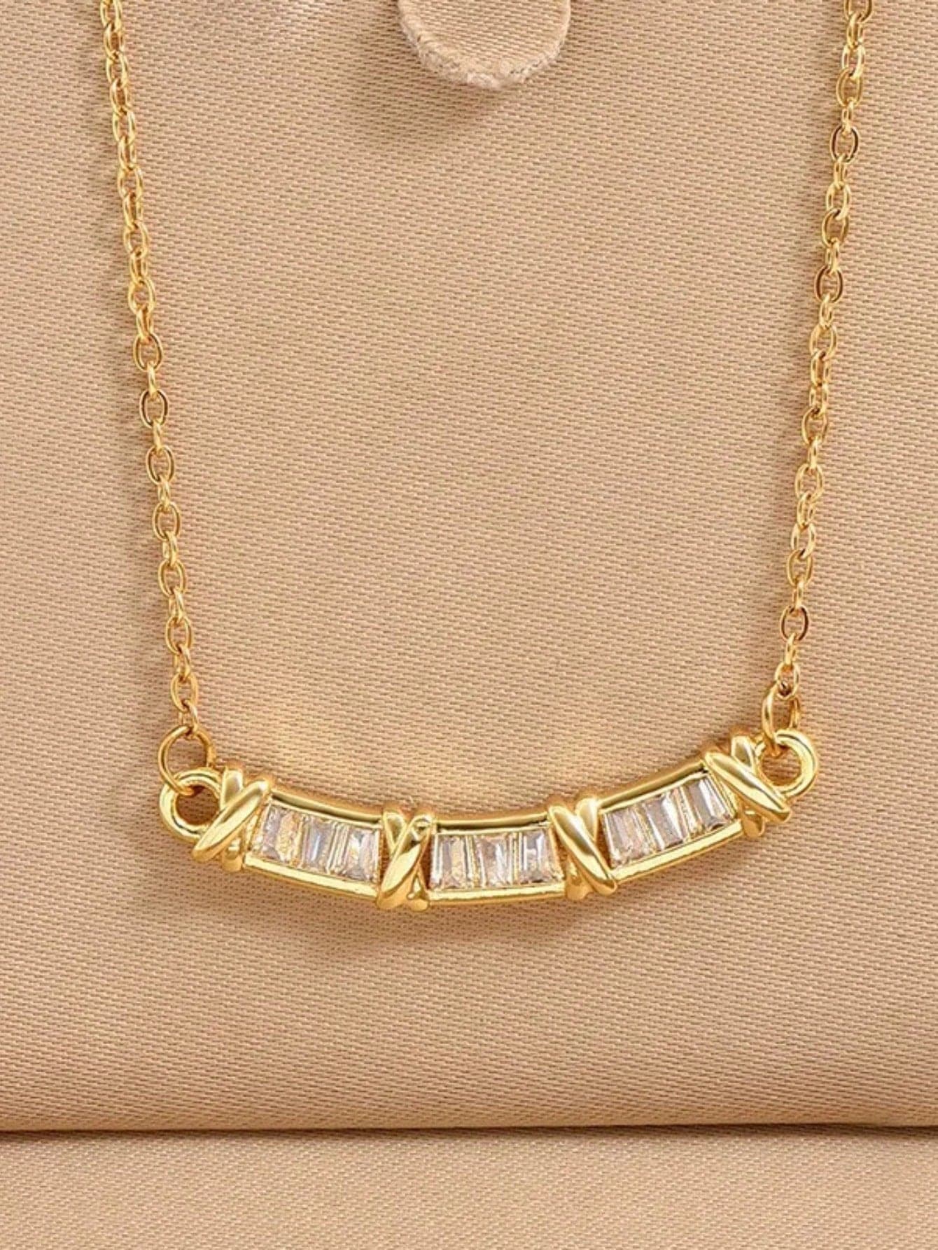 1pc Gold Stainless Steel Chain Cubic Zirconia One-Piece Vintage Design Personalized Fashion Minimalist Men's Necklace Pendant, Suitable For Street, Daily, Party, Christmas, Halloween (OPP Bag Packaging)
