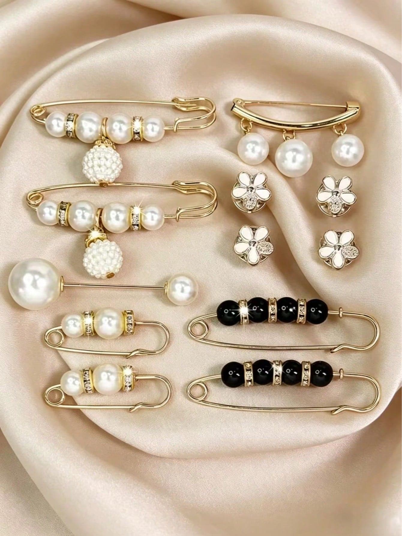 12pcs Waist Clip Brooches, Used To Secure And Prevent Low-Cut Dresses From Exposing, Also Can Decorate Jackets, Cardigans, Sweaters