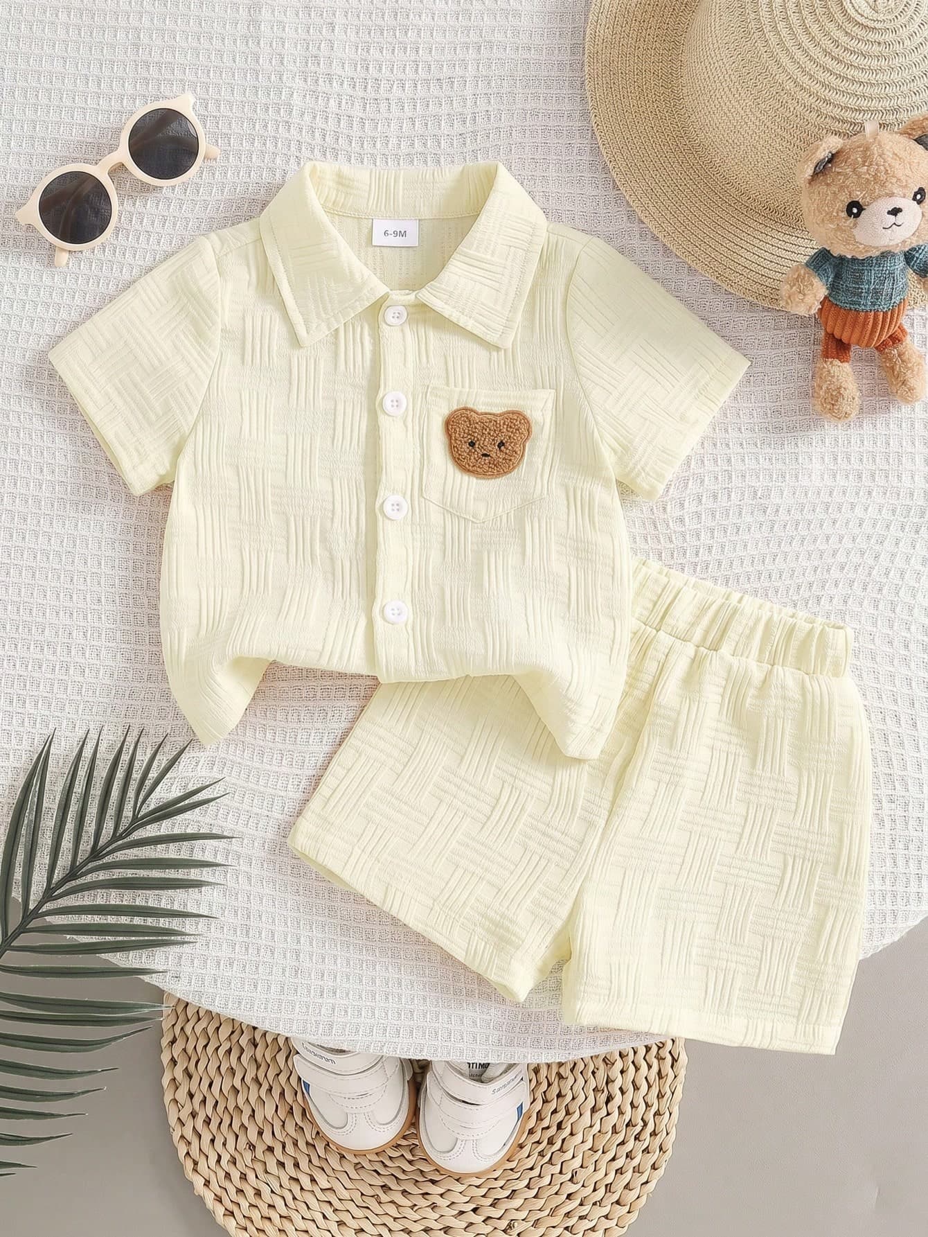 2pcs Baby Boy Street Fashion Textured Pocket Bear Embroidery Shirt And Shorts Set