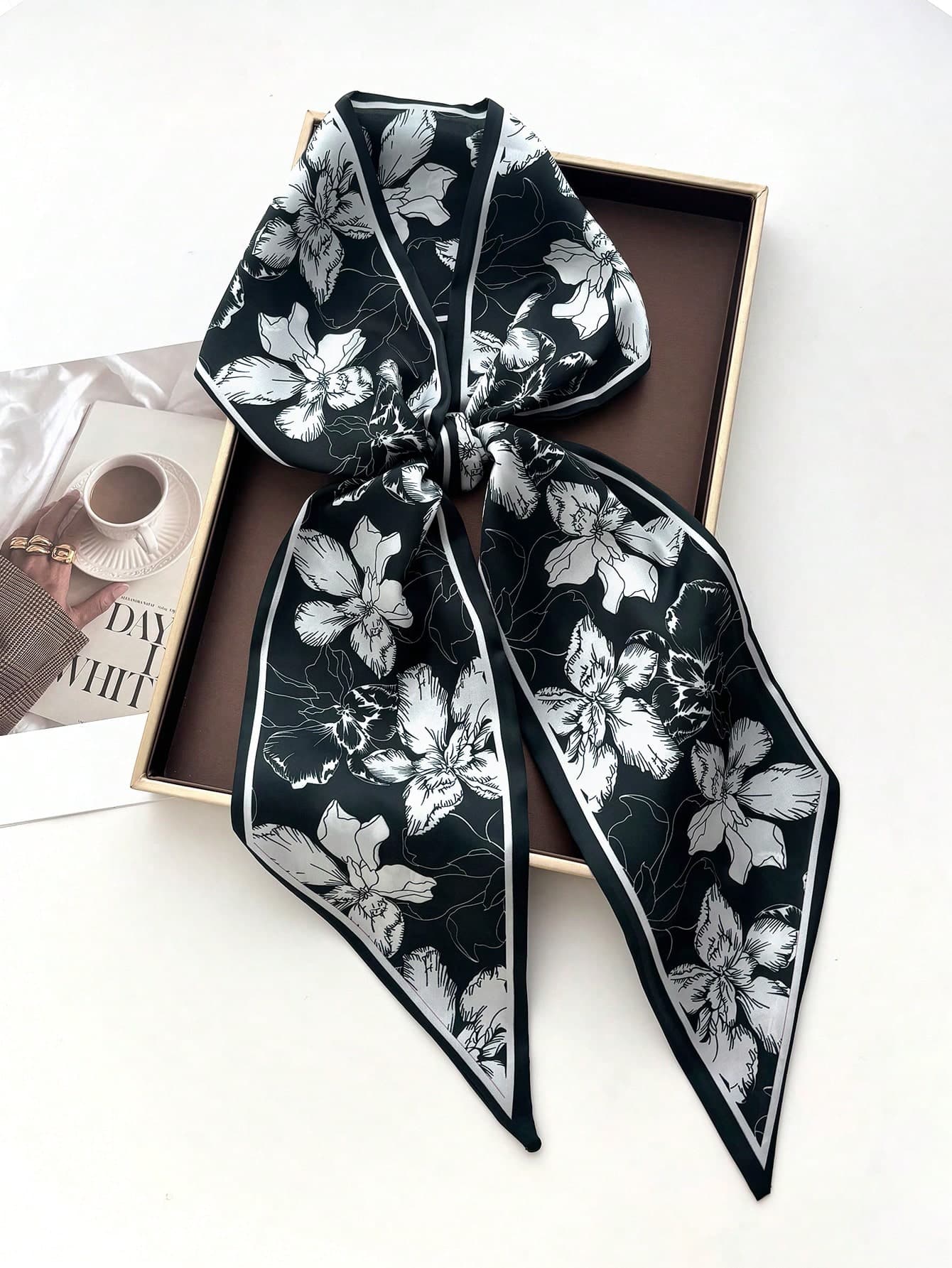 1pc Double-Sided Horses Chain Printing Women Satin Neckerchief Female Dress Shorts Belt Bags Hats Ribbon Waistband