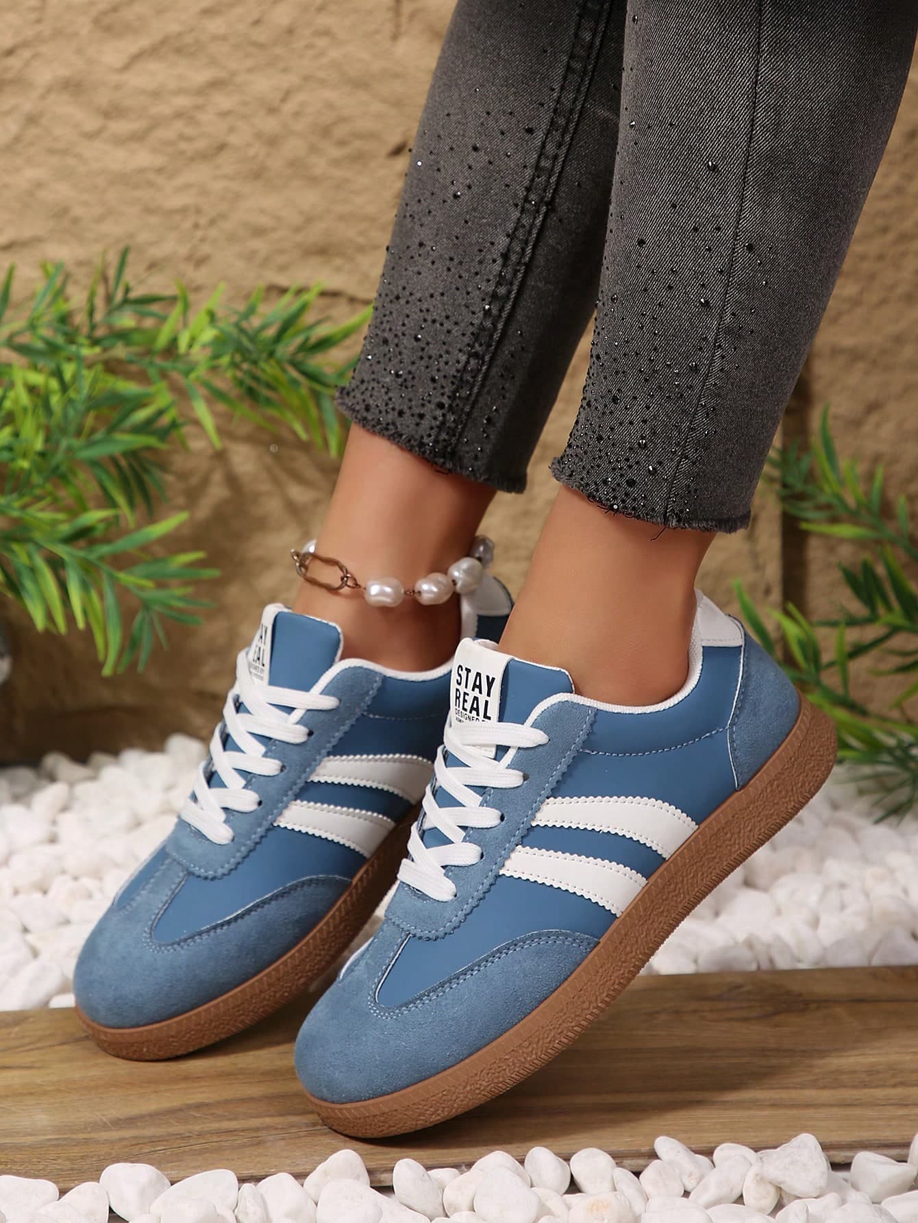 NOBLEARL 1 Pair Casual Sneakers, Lace-Up Soft Sole Comfortable Student Shoes, Versatile