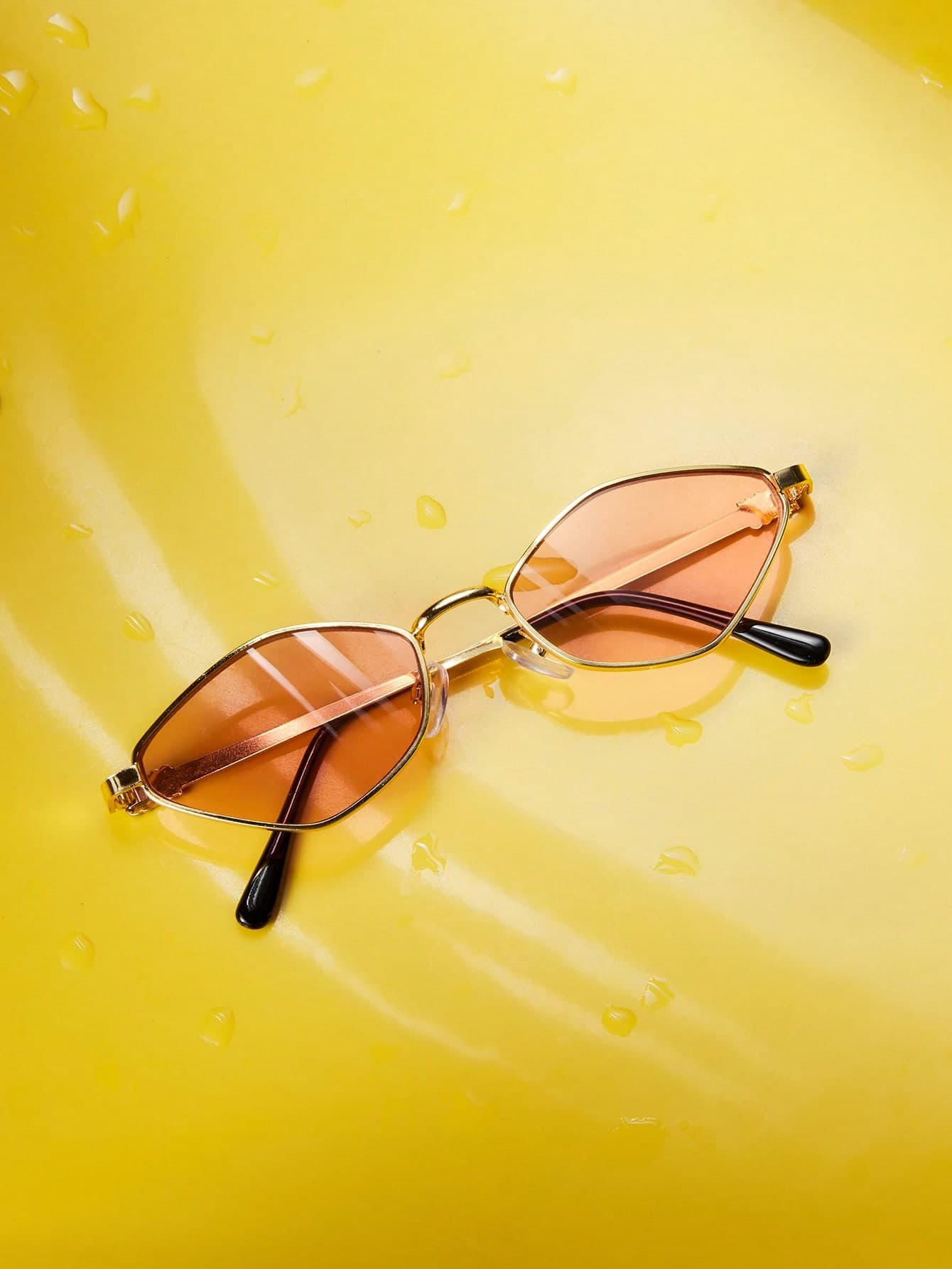 Trivaya 1 Pair Fashionable Metal Frame Geometric Design Fashion Glasses, Runway/Street Style, Suitable For Dating, Daily Wear, Travel Spring Summer Bright Colors For Summer Beach Vacation,Outdoor,Travel Shades Vintage Style Geometric Frame For Going Out Outfit,Back To School