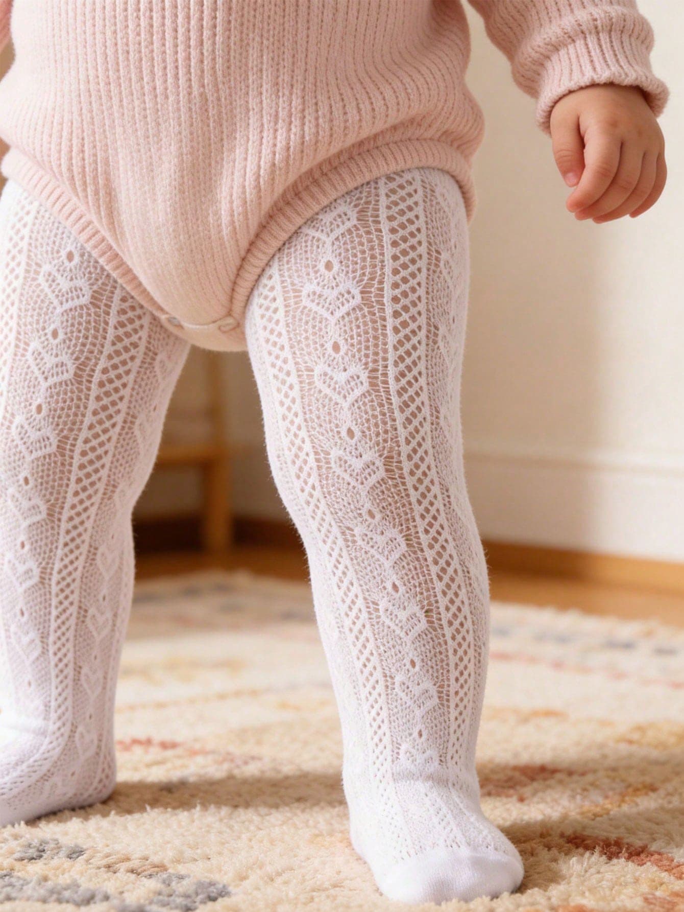 1pc White Heart-Shaped Mesh Baby Leggings, Girls' Accessories, Comfortable Breathable Soft Tights, Over-The-Knee Socks, Newborn Essential, Baby Party Decor Gift, Summer Daily Wear