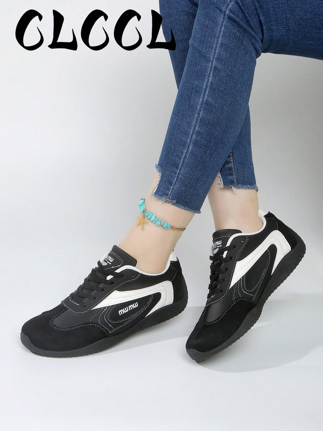2026 New Women's Flat Comfortable Casual Outdoor Sneakers