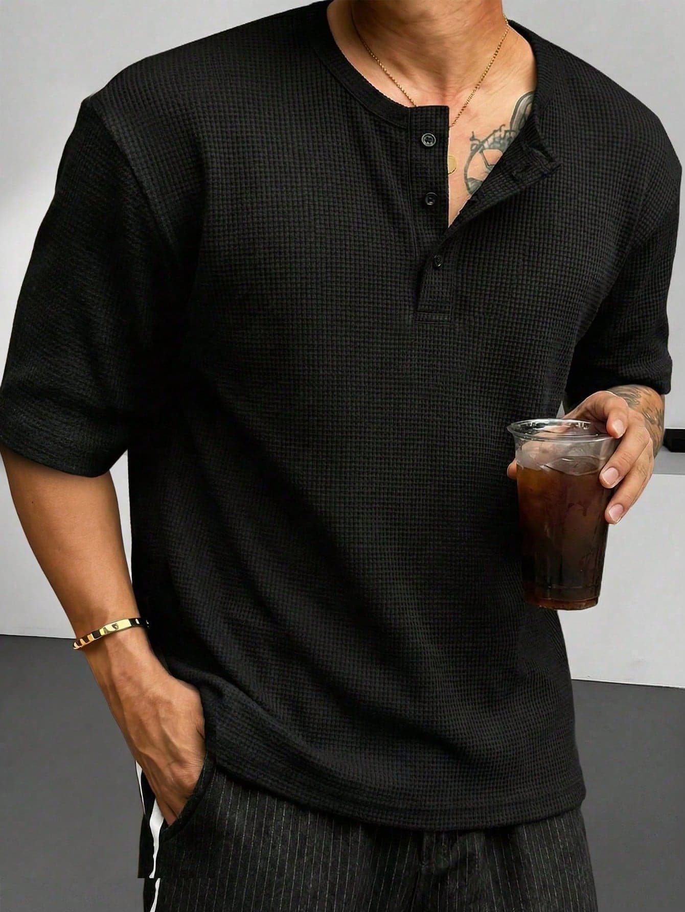 1pc Men's Waffle Texture Half-Placket Short Sleeve Top, Summer Men's T-Shirt, Polo Collar Short Sleeve Thin Loose Version, Comfortable Breathable Old Money Style, Runs Large, Recommend Sizing Down For Better Fit