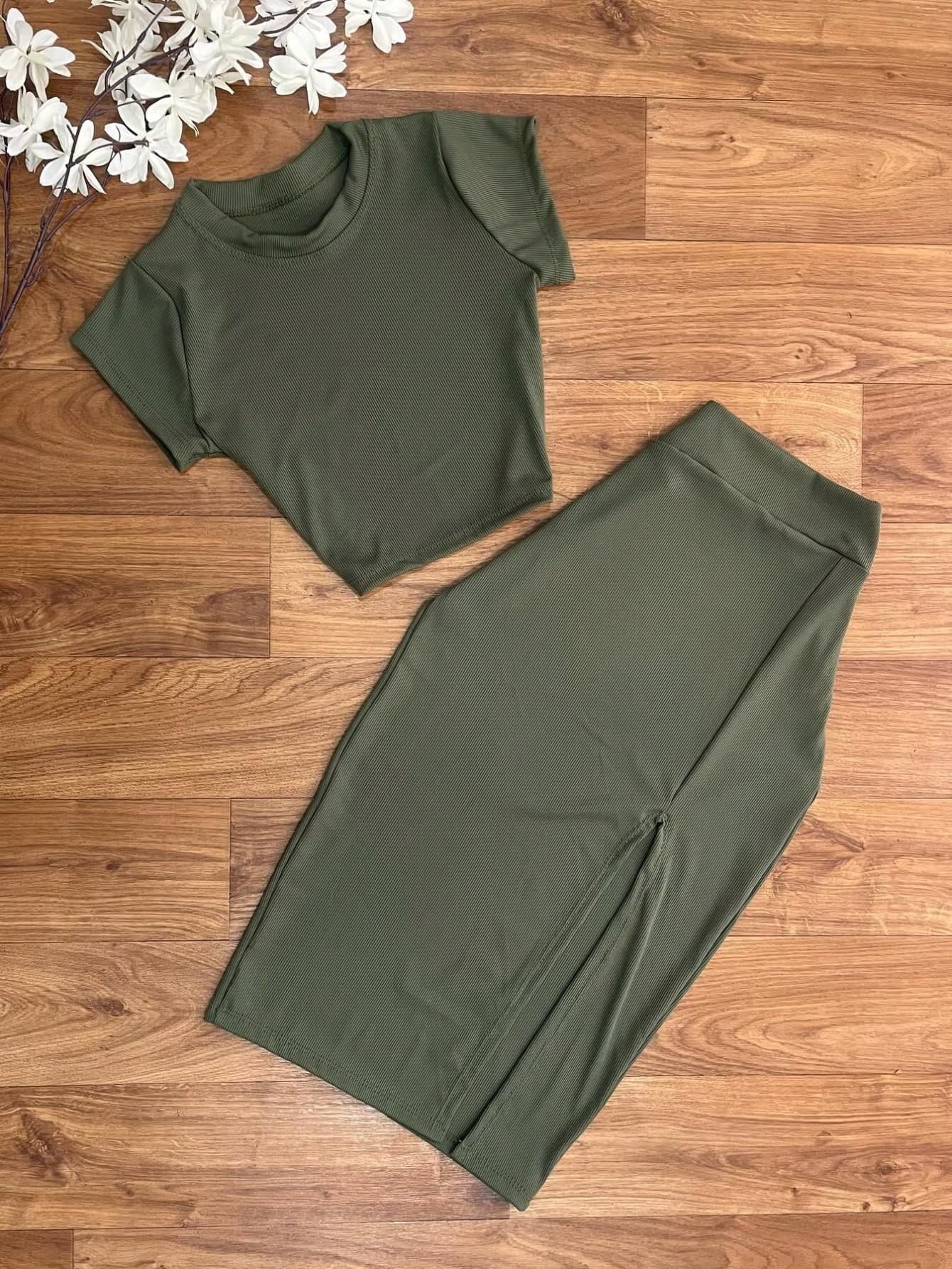 Women's Elegant Solid Color Vintage Resort Style 2-Piece Set: Short Sleeve Top & Long Slit Skirt Summer