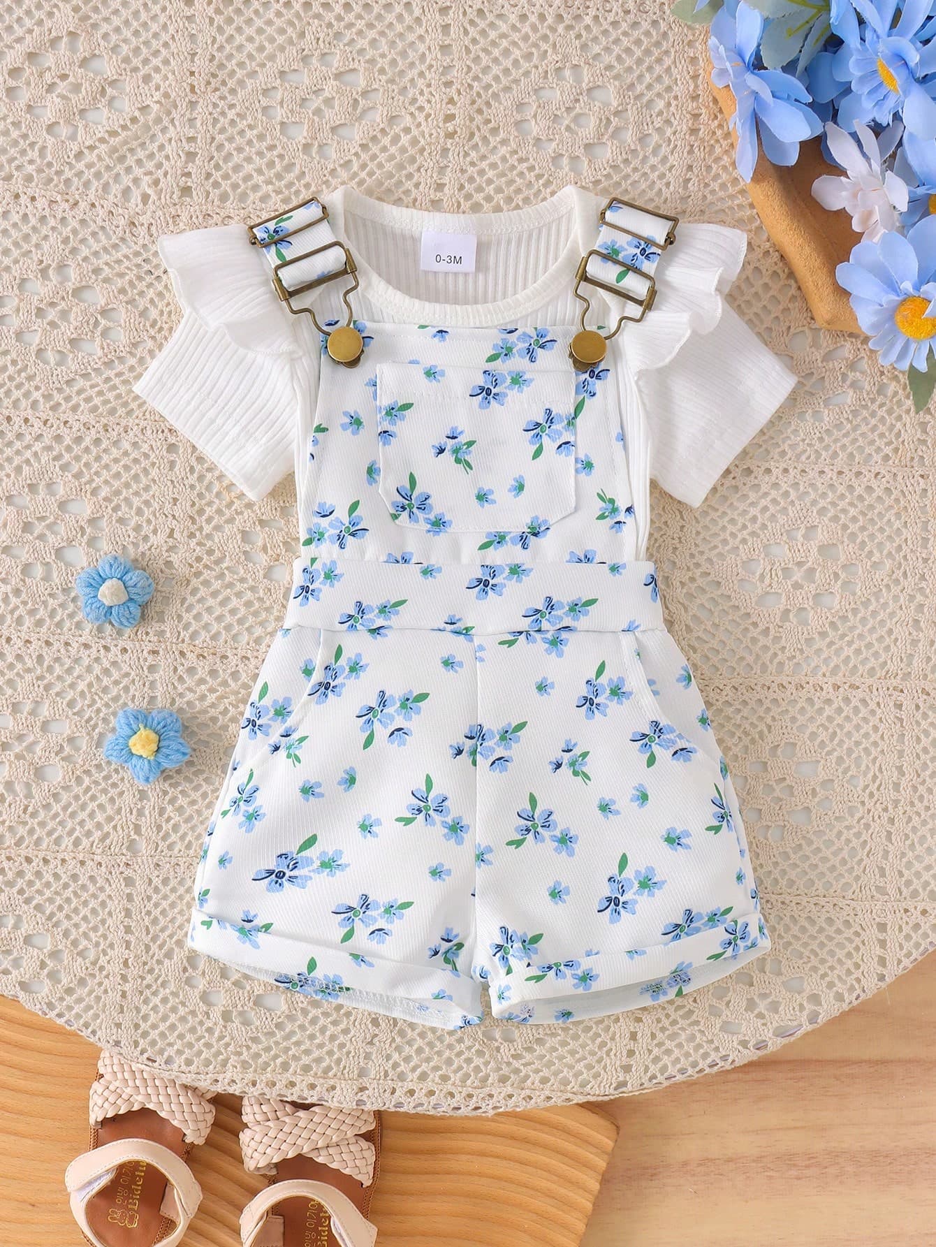 2pcs Baby Girl Cute Short Sleeve Ribbed Romper & Printed Overall Shorts Set, Thin Summer