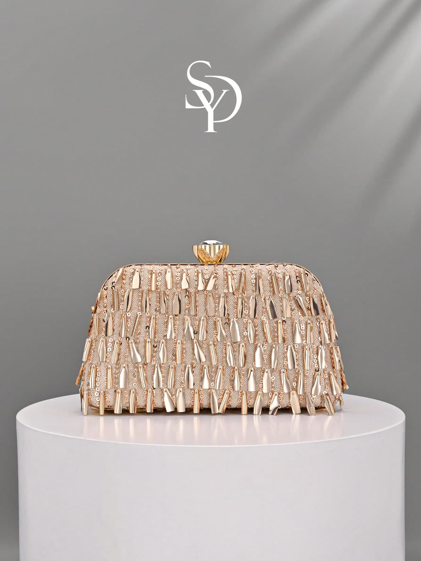 1pc Champagne Gold Sequin Tassel Clutch Bag, Crystal Decor Frame Women's Handbag, Random Cut