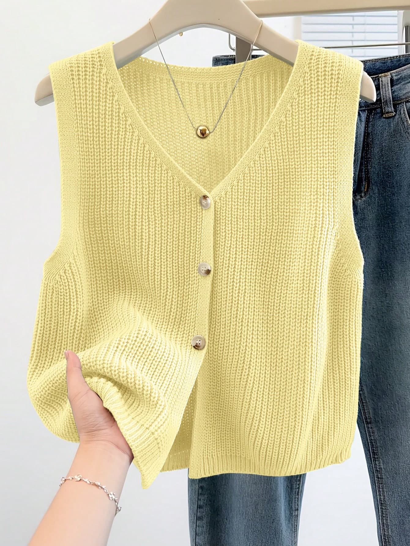 Women's V-Neck Front Button Knit Vest, Casual Cute Loose Knit Top For Spring/Summer