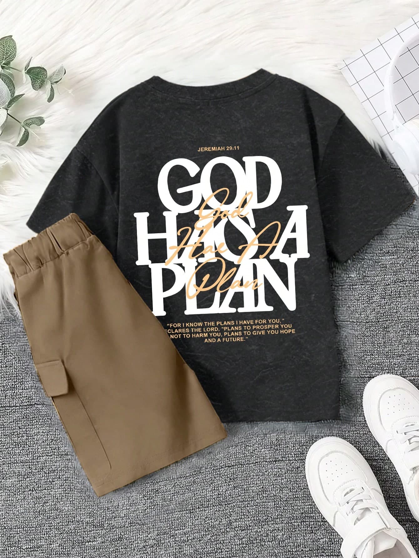 2pcs/Set Teenager Boys' Round Neck Short Sleeve T-Shirt With English Print & Casual Khaki Shorts, New Comfortable Summer Outfit