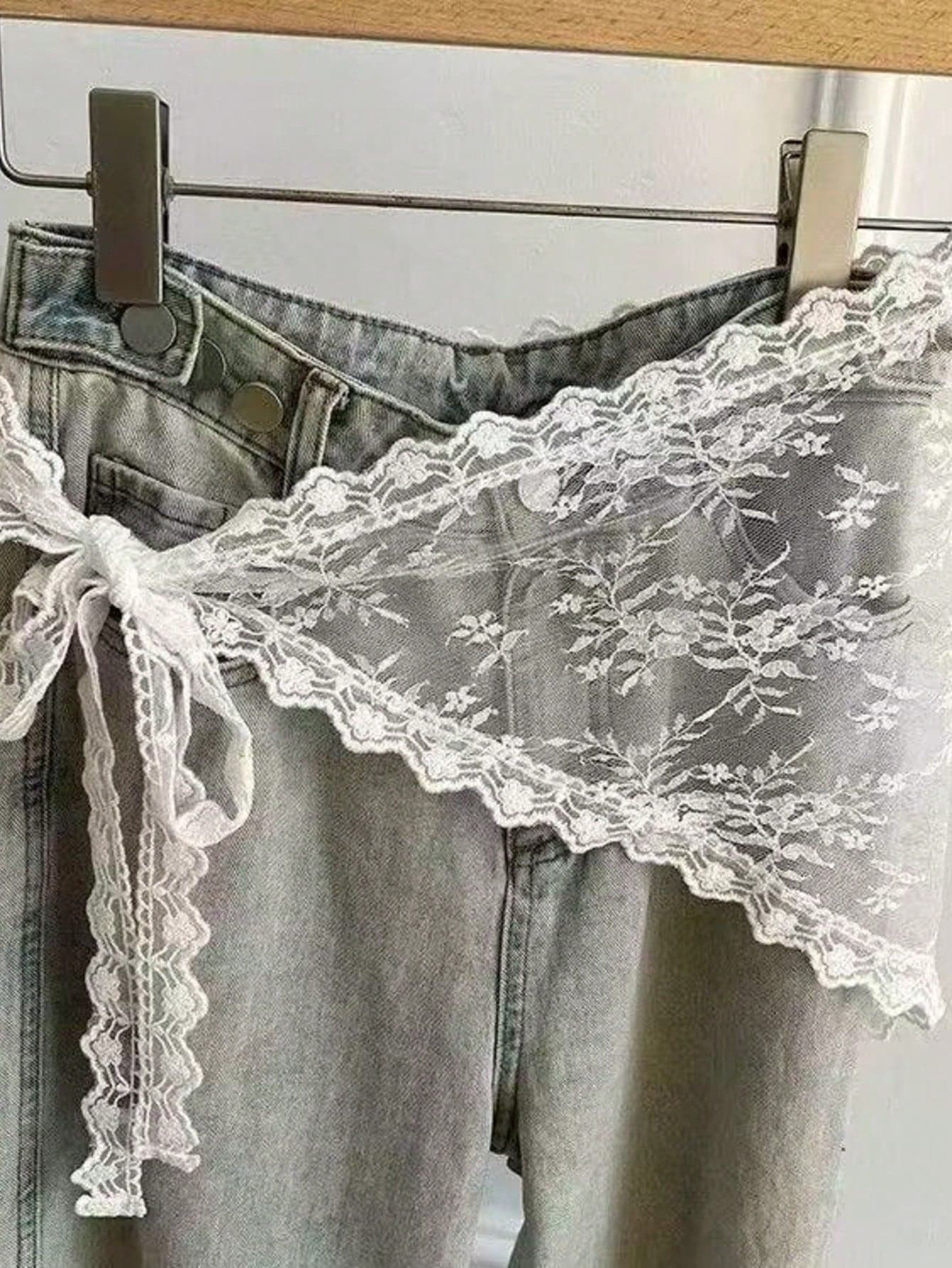 1pc Floral Lace Triangular Scarf, Waist Tie Apron, Korean Chic Minimalist Skirt, Versatile For Outdoor, Wedding Dress Matching