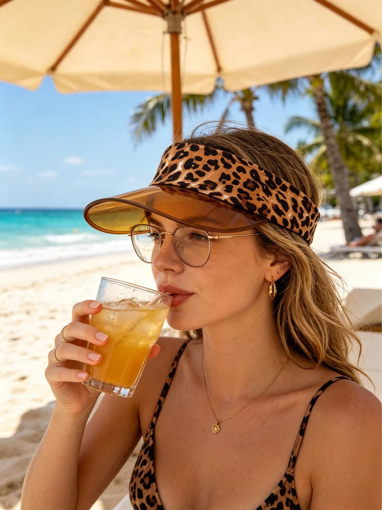 1pc Stylish Lightweight Sun Hat, Perfect For Outdoor Sports And Beach Trips, Women's Summer Leopard Print Top-Open Transparent PVC Sun Hat