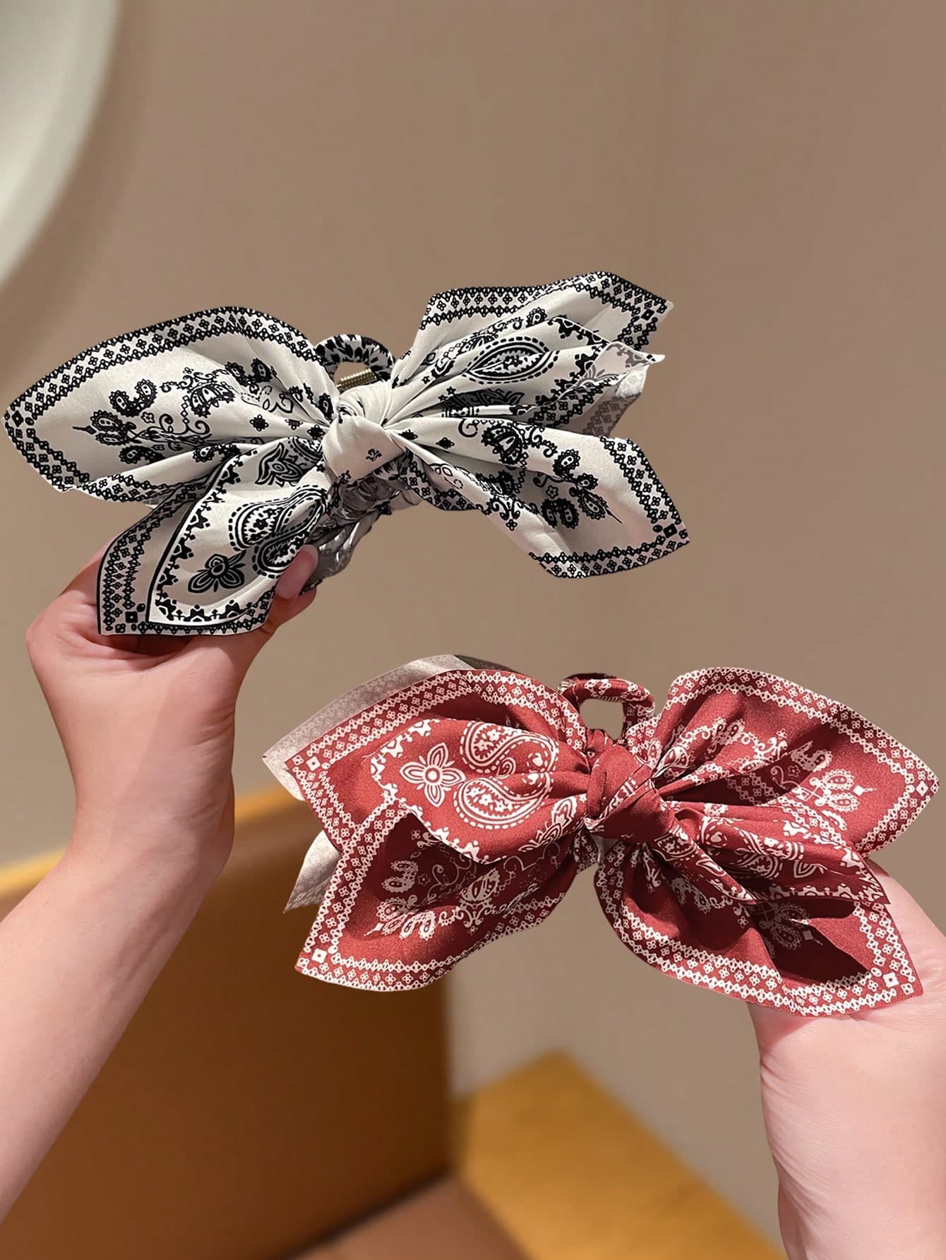 2pcs Women's Cashew Knot Bow Hair Clips,Bohemian Style,Suitable For Vacation And Various Holiday Photo Scenes Simple