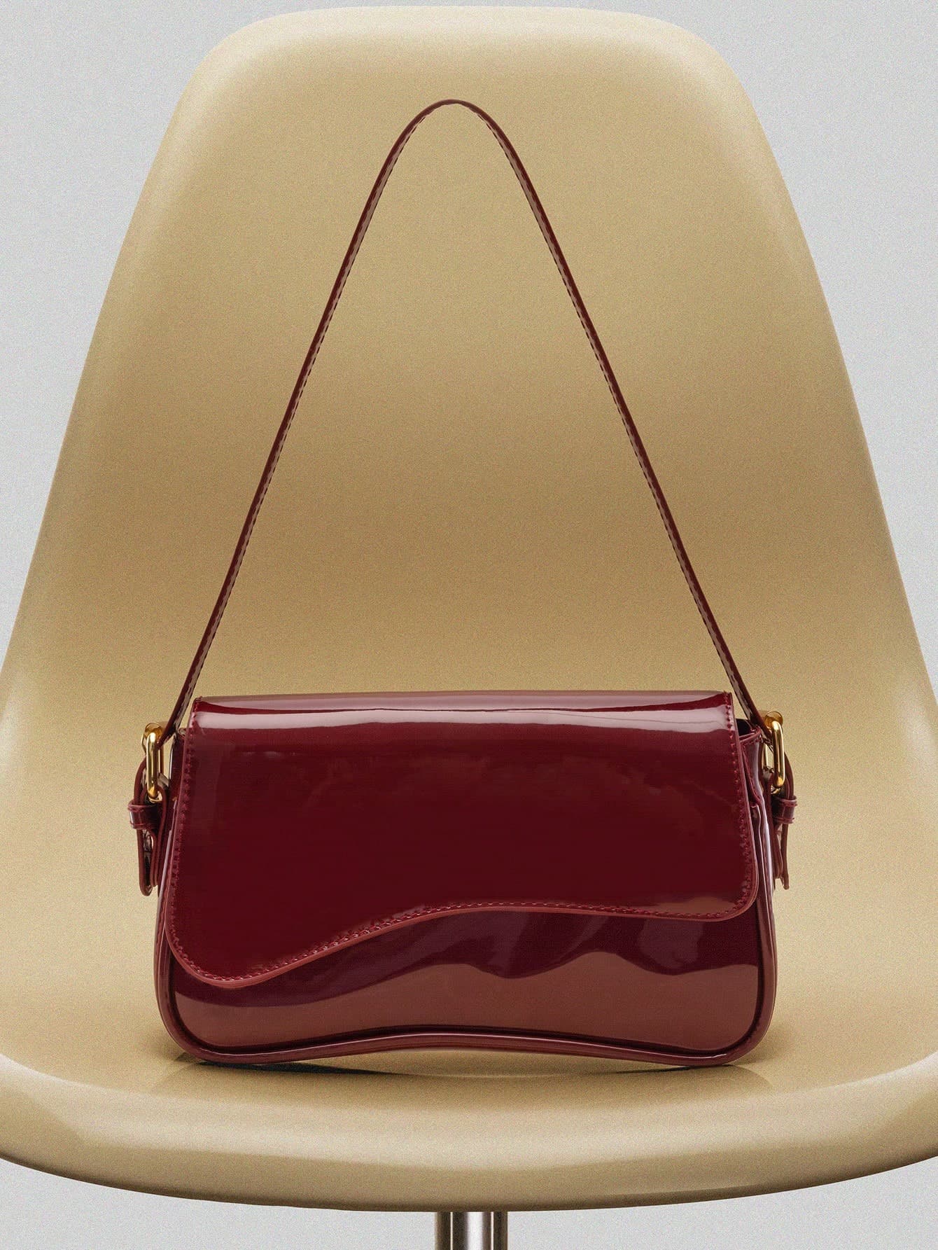 NobleVue Lightweight Business Casual Flip-Cover Square Bag, Suitable For Teenage Girls, Women, College Students, Young Professionals And Office Workers, Perfect For Office, University, Work, Business, Commuting, Outdoor Activities, Travel, Picnics. Fashionable Burgundy Color Handbag, Elegant Ladies Bag, Red Purse , Office