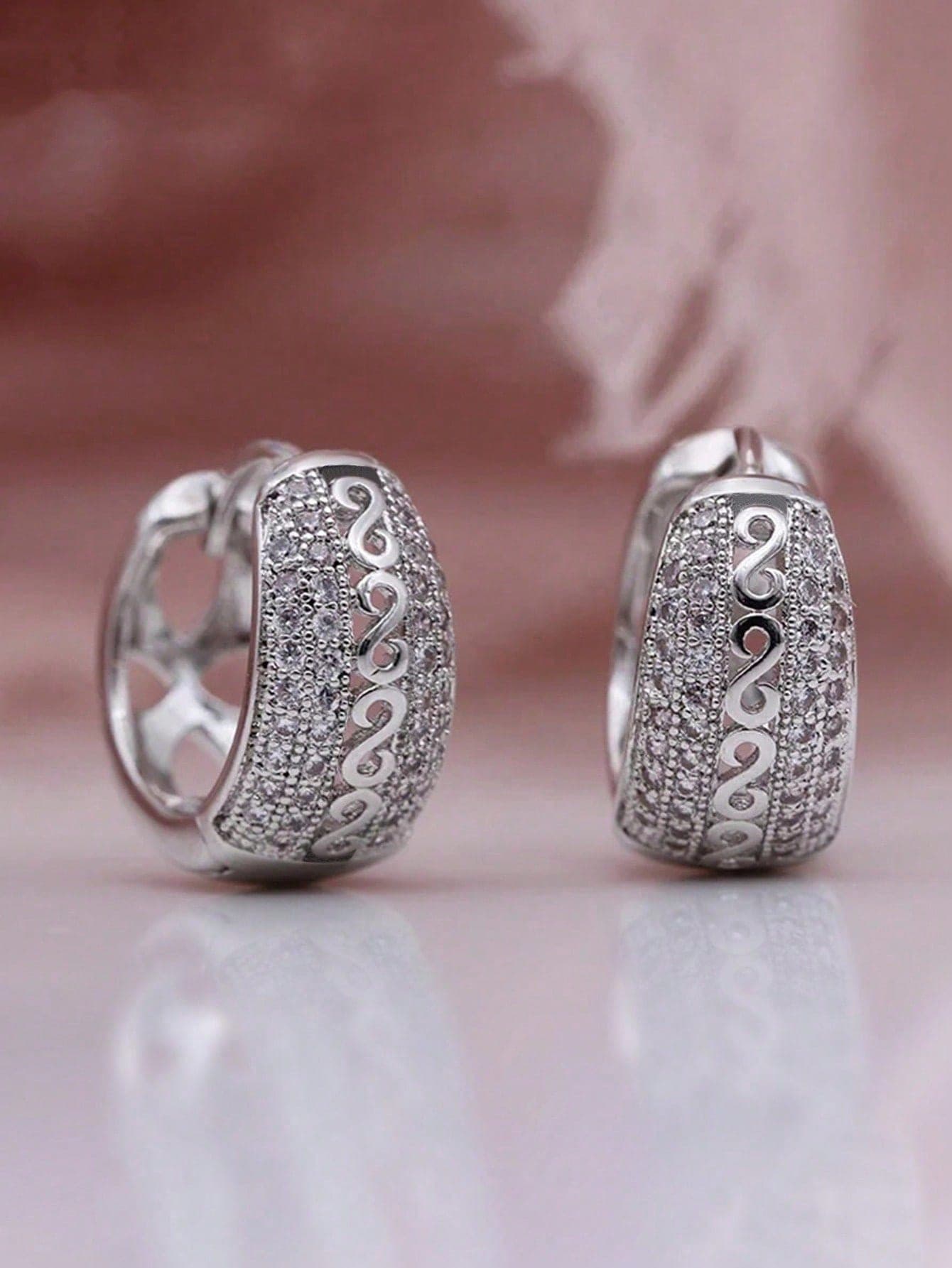 1 Pair Elegant Cubic Zirconia Earrings, Suitable For Women, Can Be Worn For Weddings, Engagements, Anniversaries, Parties, Valentine's Day And Other Occasions