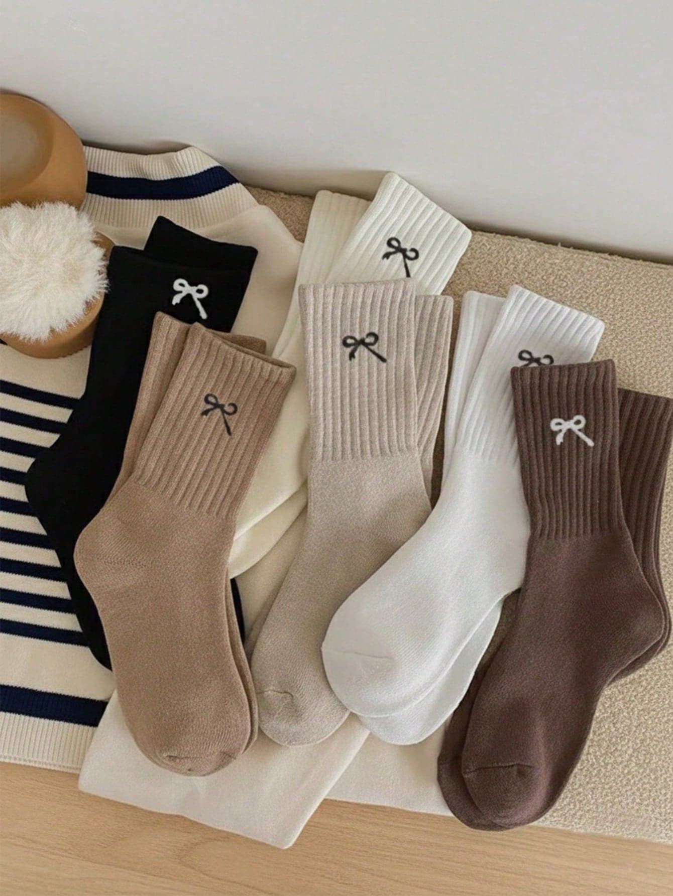 1/6/10 Pairs Women's Warm Thick Soft Vintage Casual Mid-Calf Socks, Knitted Fuzzy Socks, Random Colors, Winter Halloween